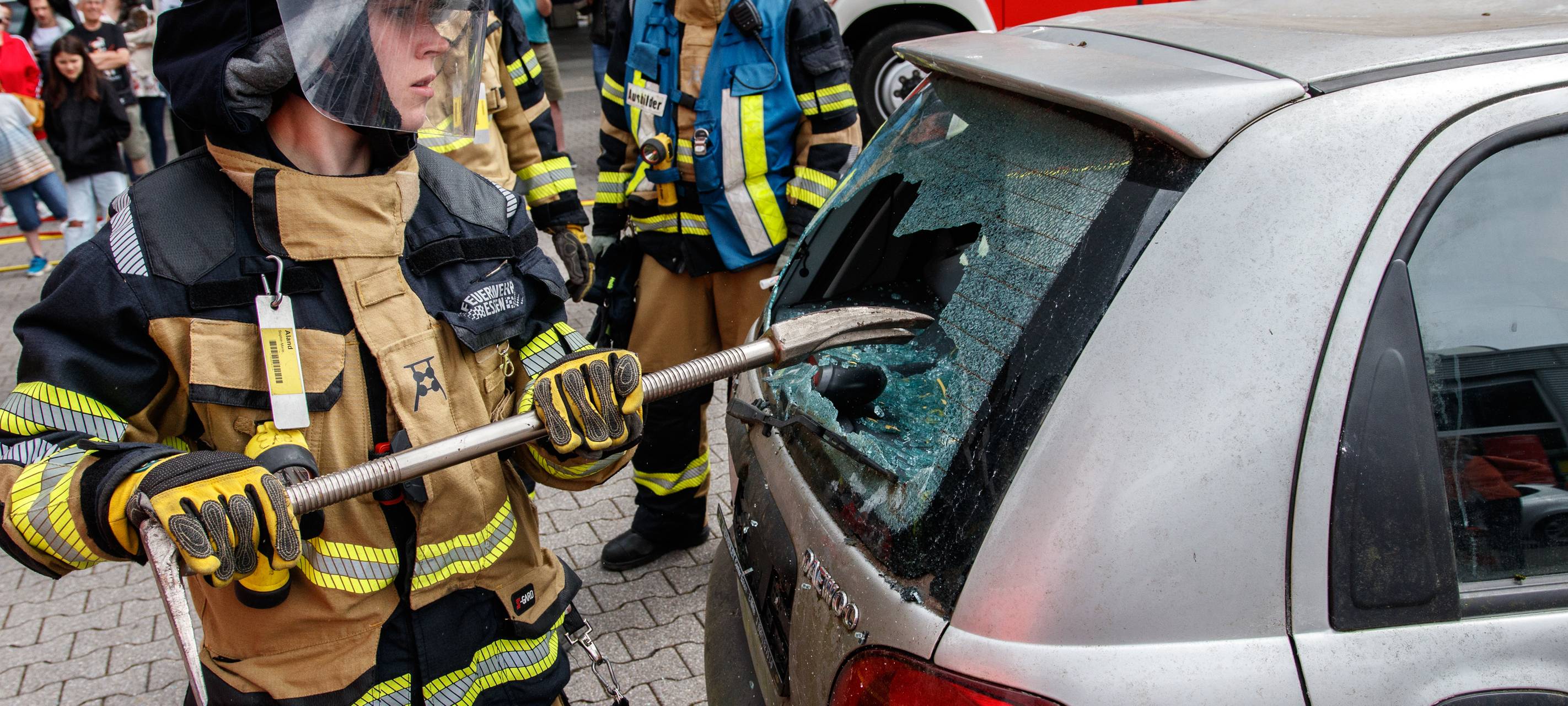 Der Radio Essen-Verkehrsmeldertag 2024: Zwischen Waschstraße und Kuchen-Buffet