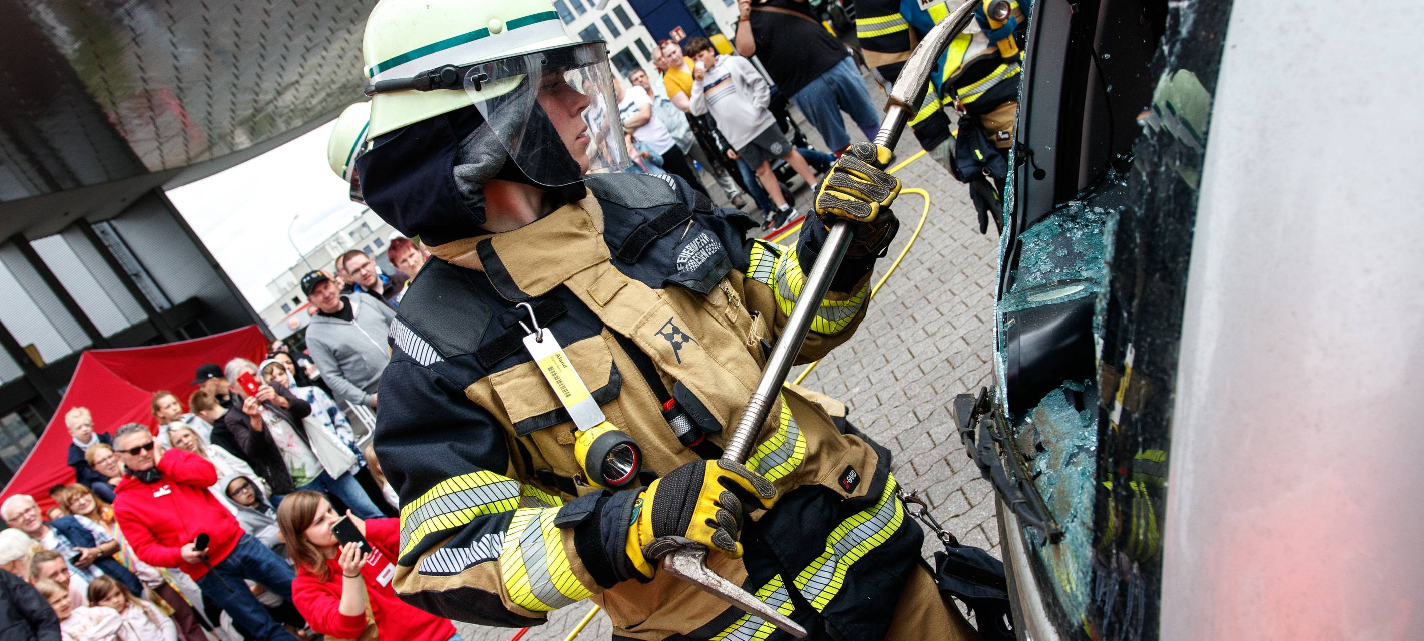 Der Radio Essen-Verkehrsmeldertag 2024: Zwischen Waschstraße und Kuchen-Buffet