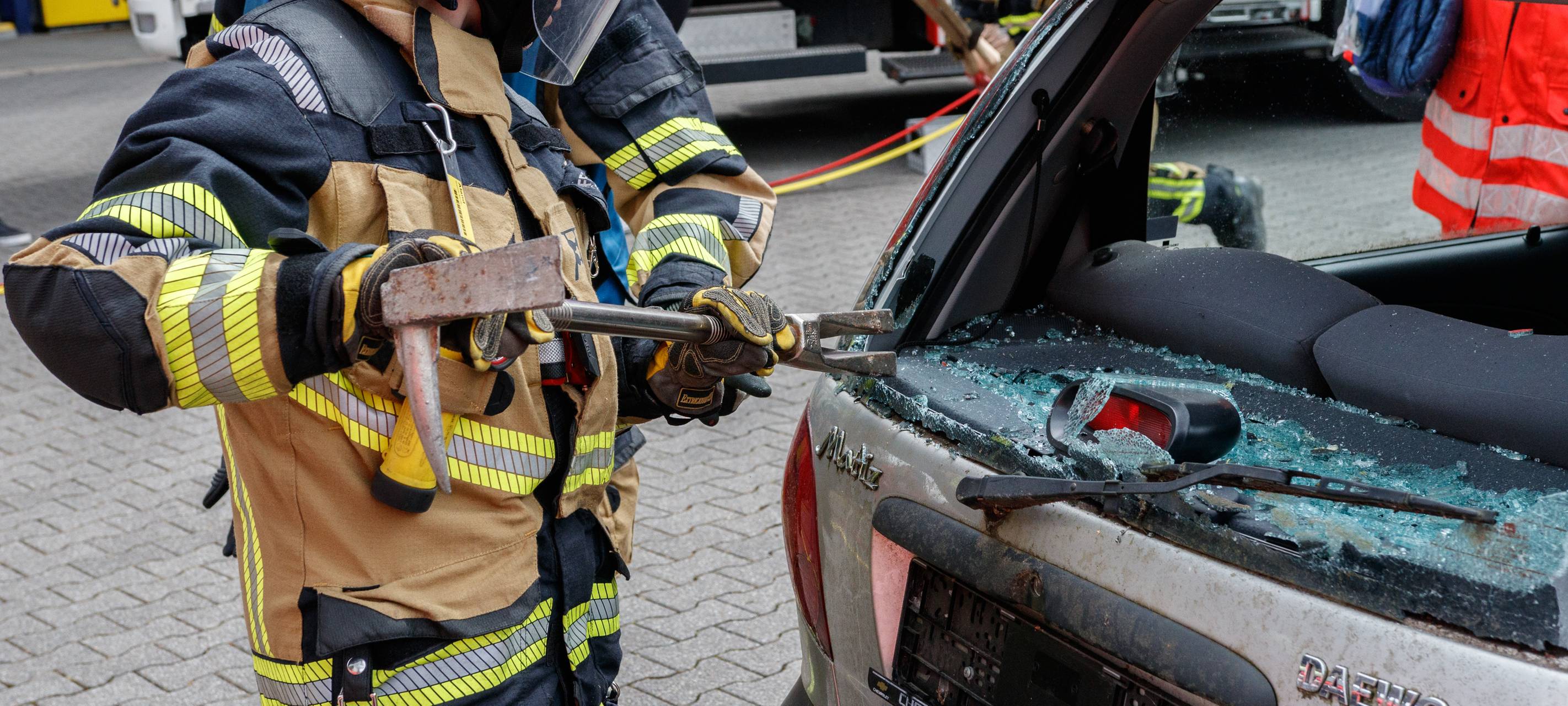 Der Radio Essen-Verkehrsmeldertag 2024: Zwischen Waschstraße und Kuchen-Buffet