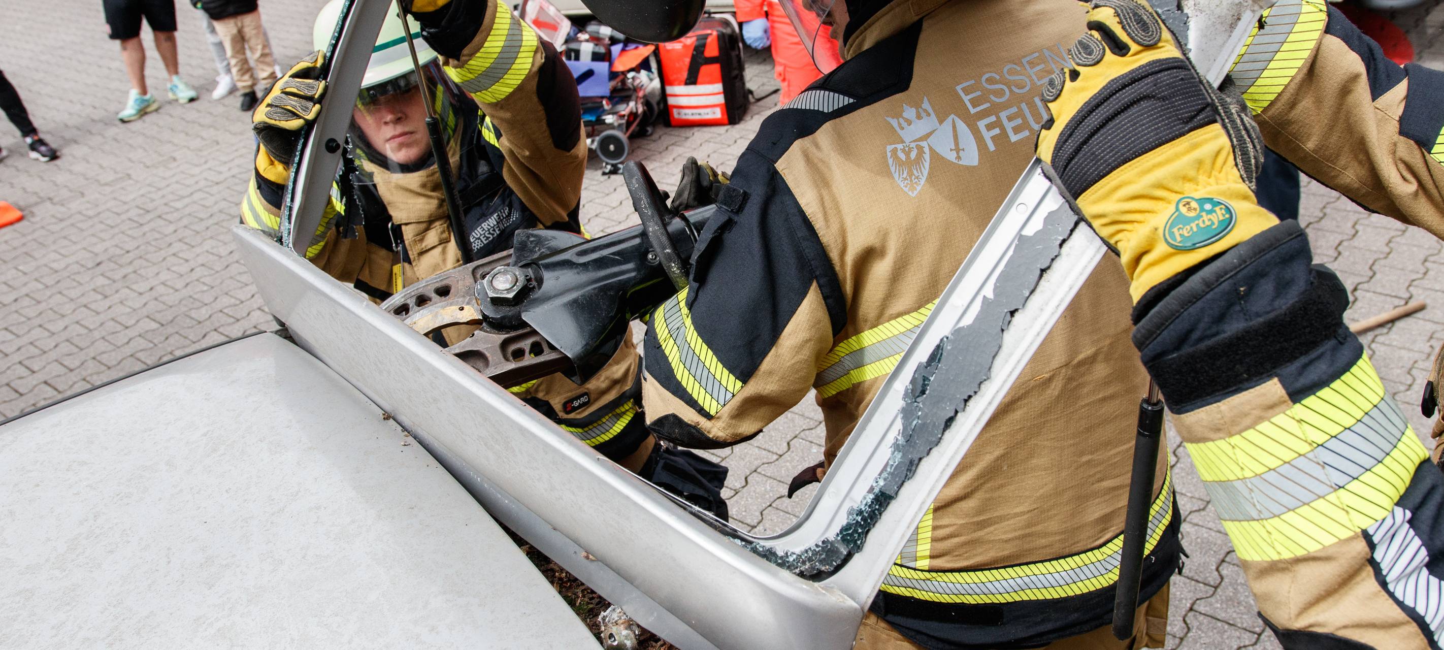 Der Radio Essen-Verkehrsmeldertag 2024: Zwischen Waschstraße und Kuchen-Buffet