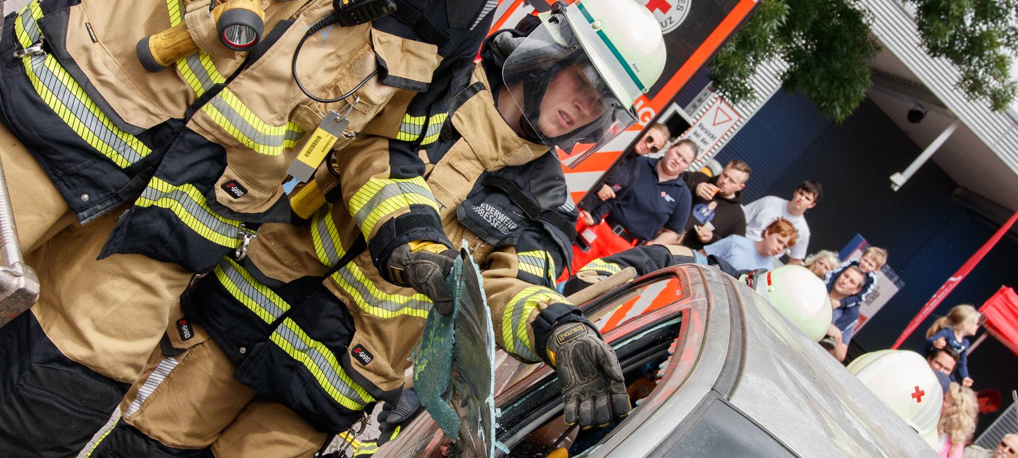 Der Radio Essen-Verkehrsmeldertag 2024: Zwischen Waschstraße und Kuchen-Buffet