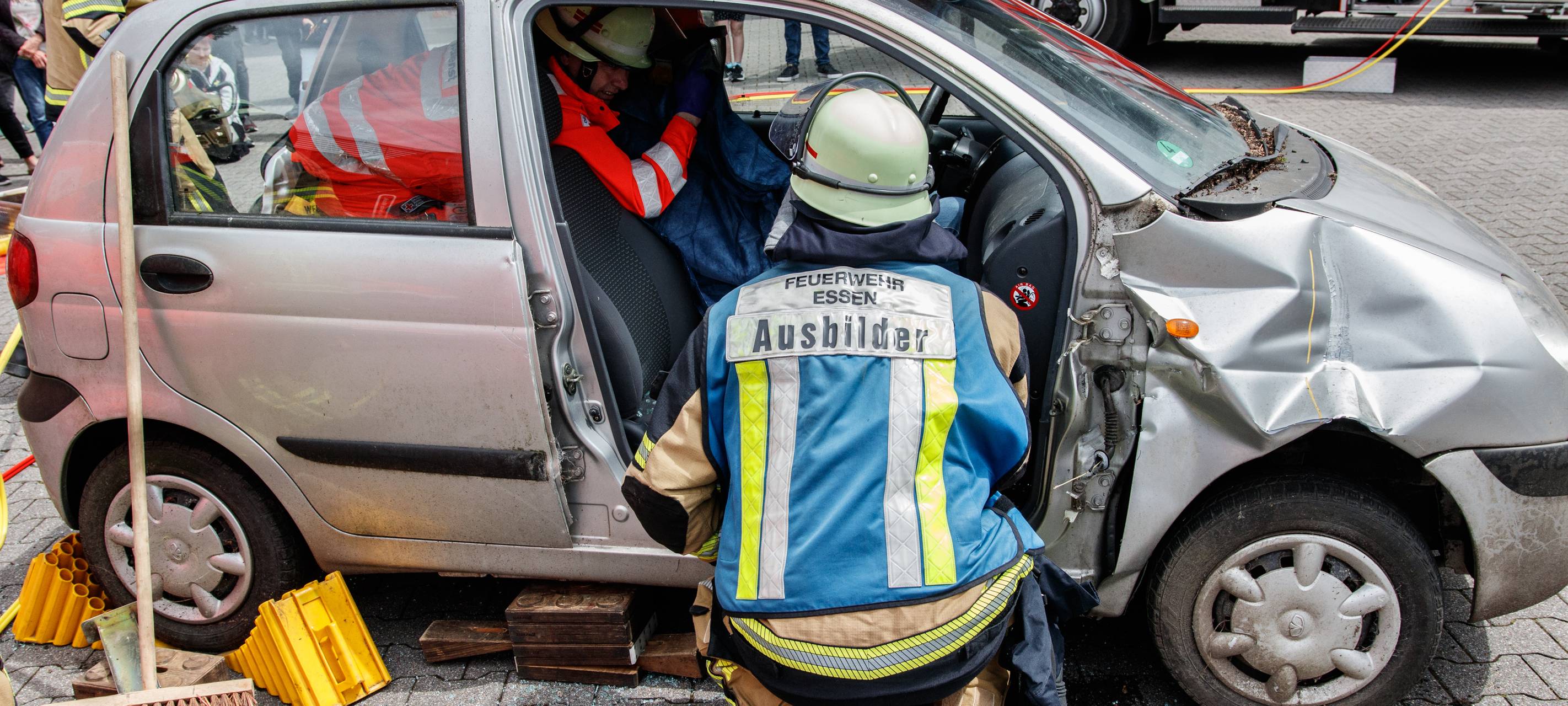 Der Radio Essen-Verkehrsmeldertag 2024: Zwischen Waschstraße und Kuchen-Buffet