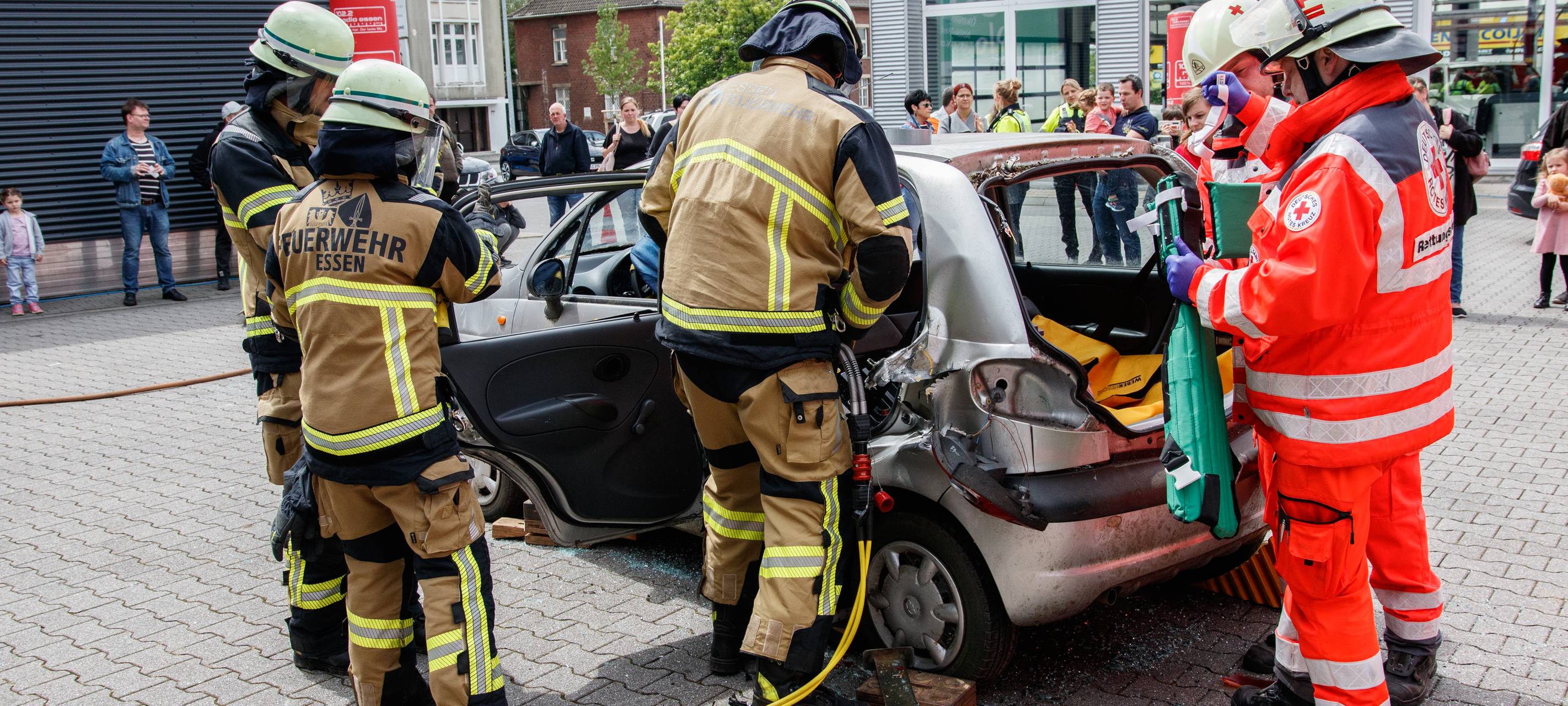 Der Radio Essen-Verkehrsmeldertag 2024: Zwischen Waschstraße und Kuchen-Buffet