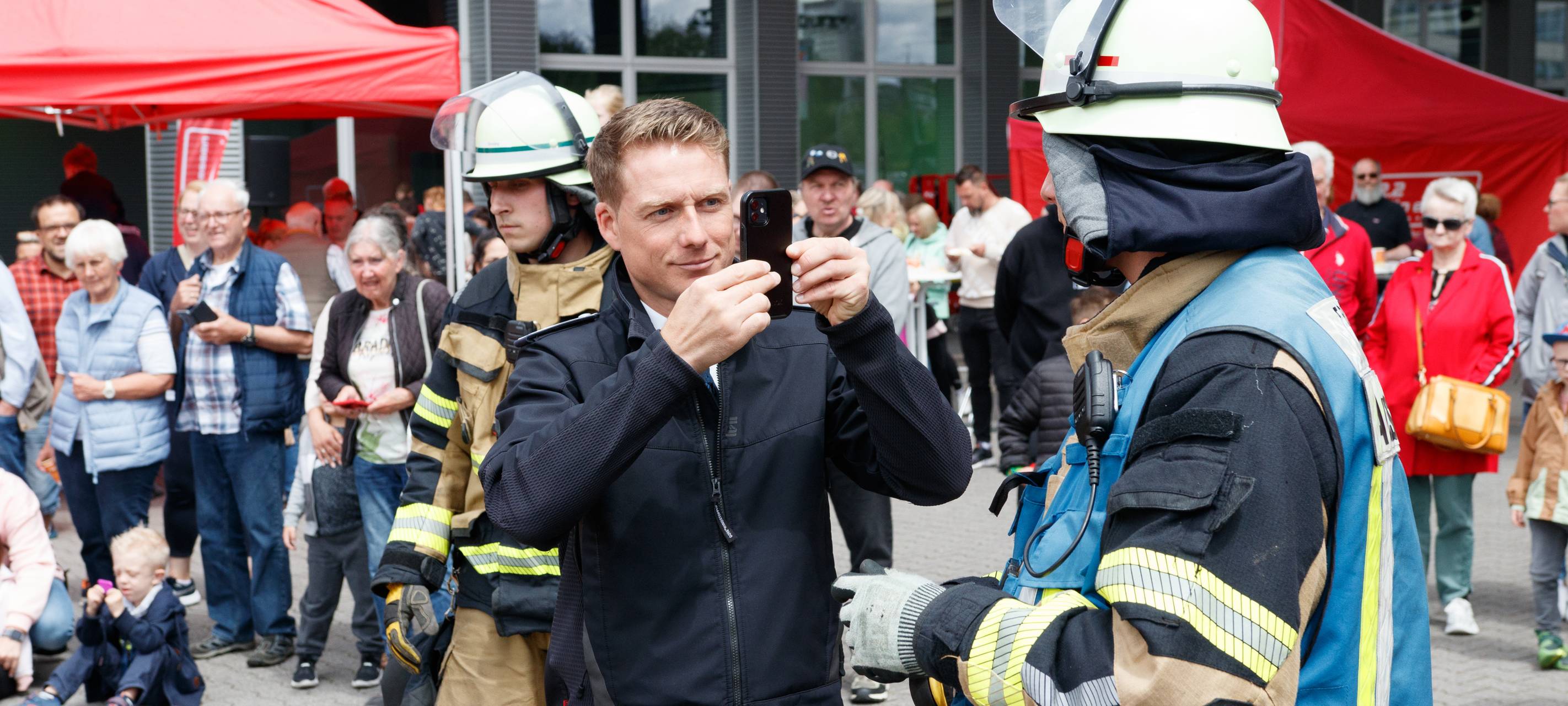 Der Radio Essen-Verkehrsmeldertag 2024: Zwischen Waschstraße und Kuchen-Buffet