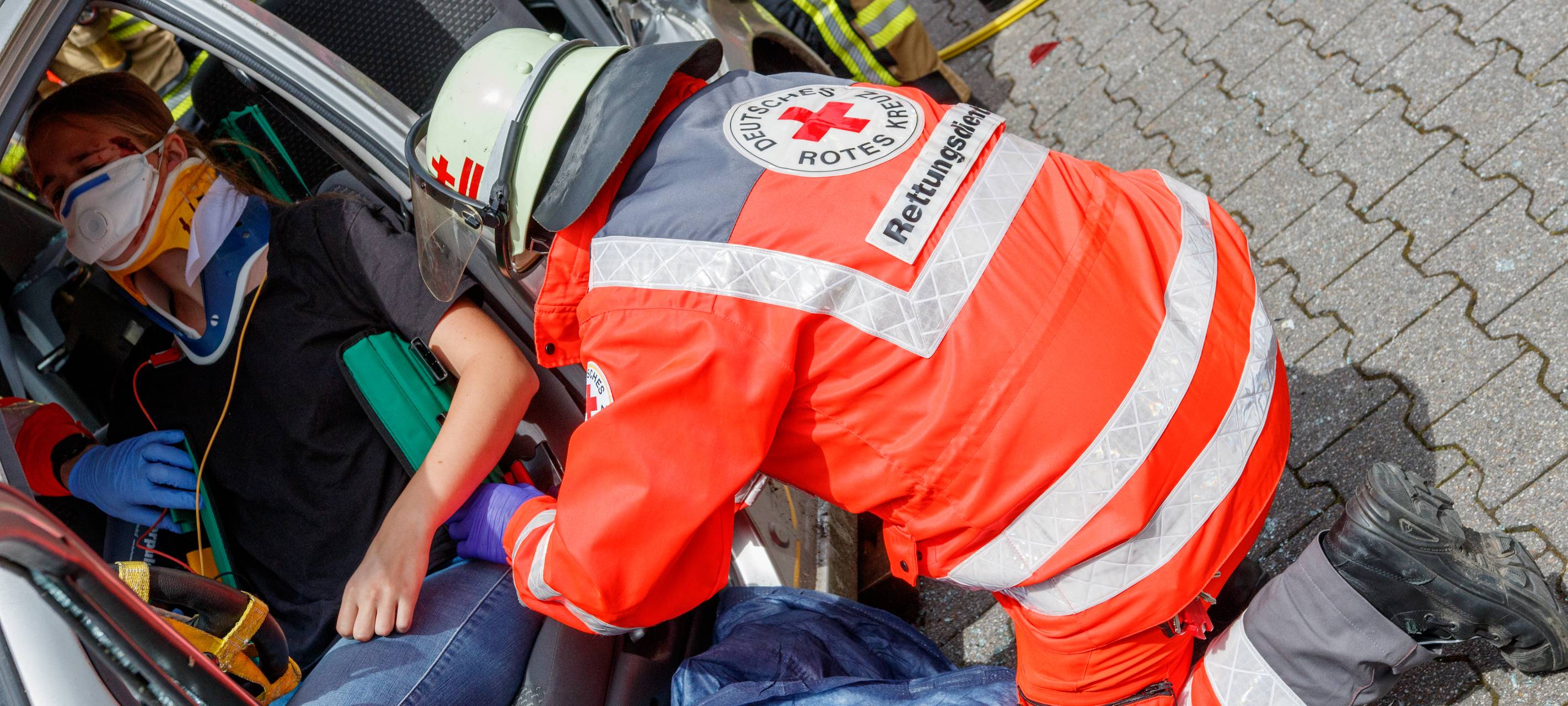Der Radio Essen-Verkehrsmeldertag 2024: Zwischen Waschstraße und Kuchen-Buffet
