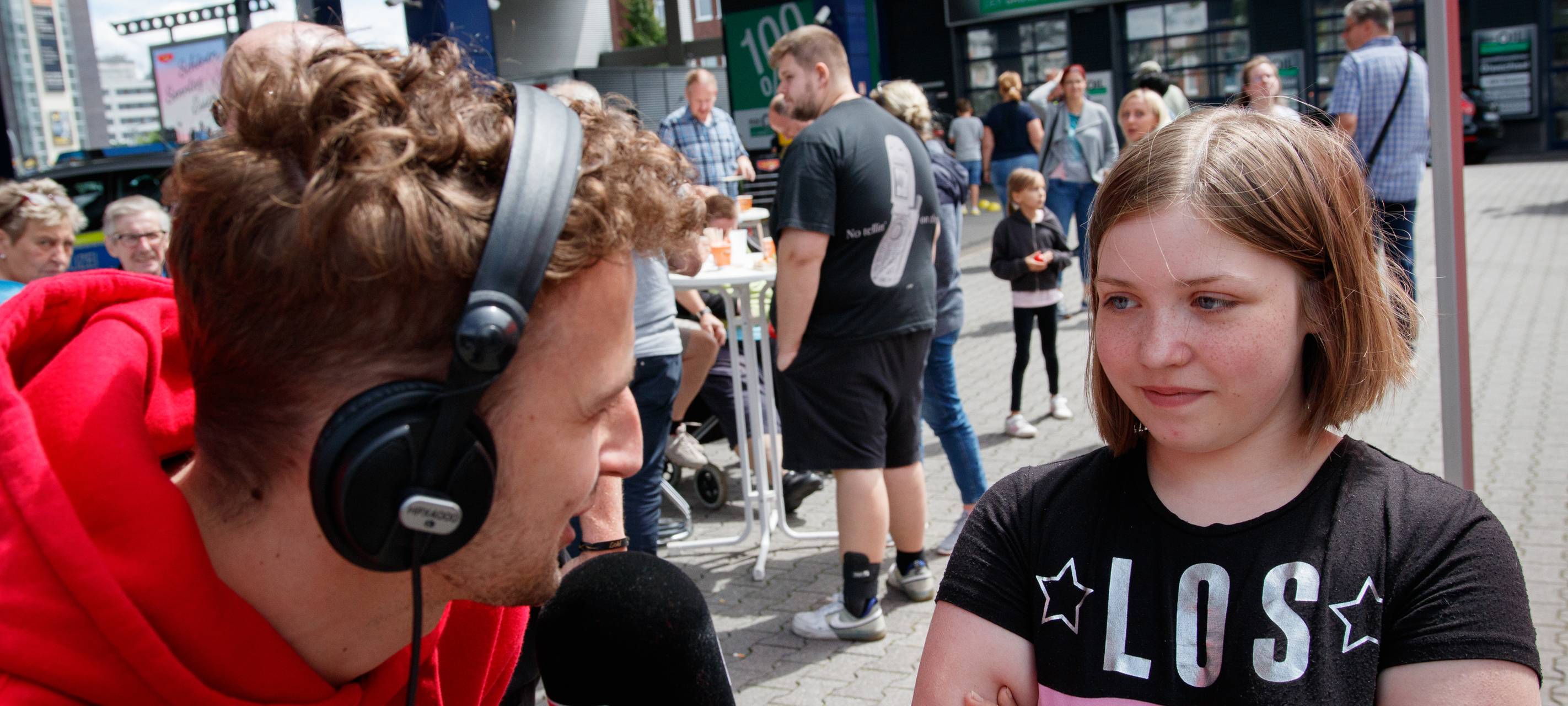 Der Radio Essen-Verkehrsmeldertag 2024: Zwischen Waschstraße und Kuchen-Buffet