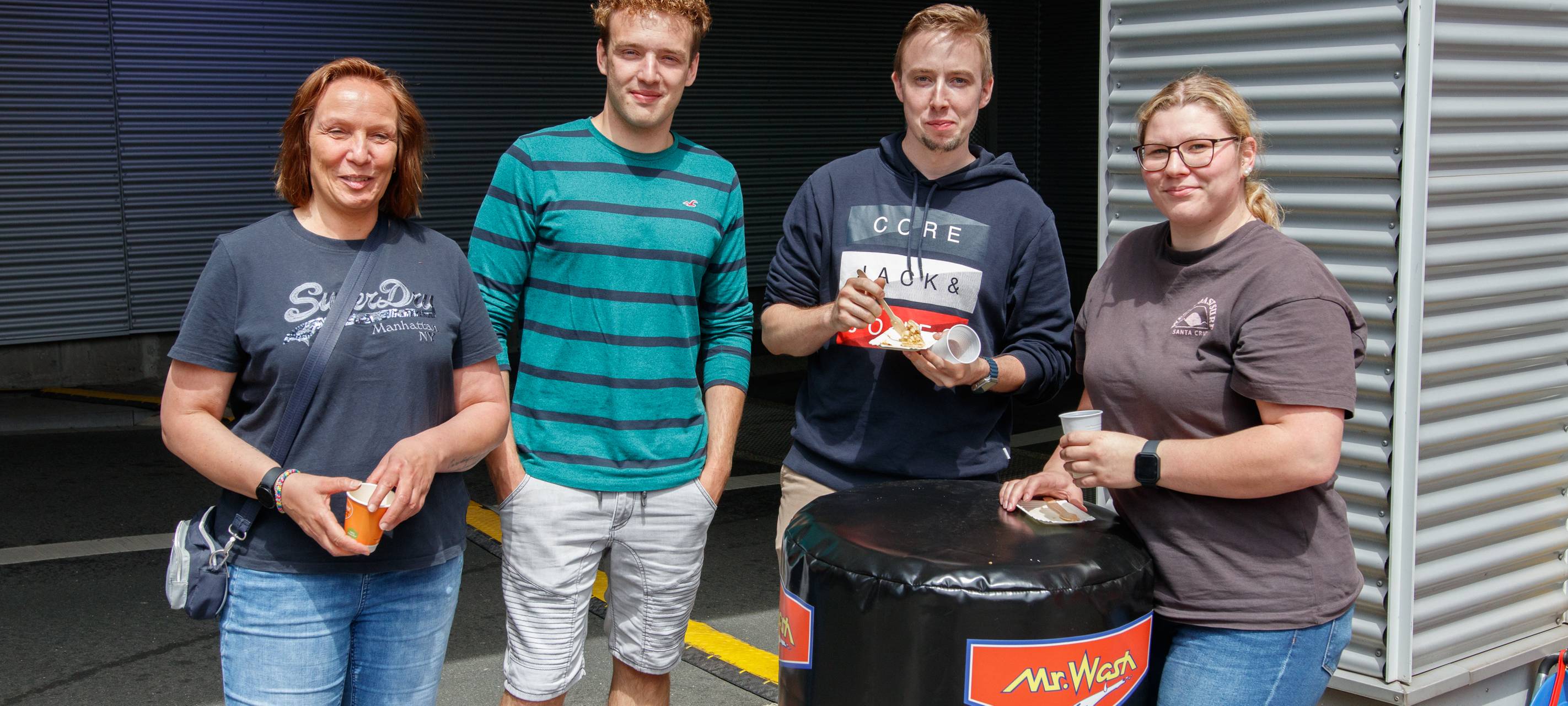 Der Radio Essen-Verkehrsmeldertag 2024: Zwischen Waschstraße und Kuchen-Buffet