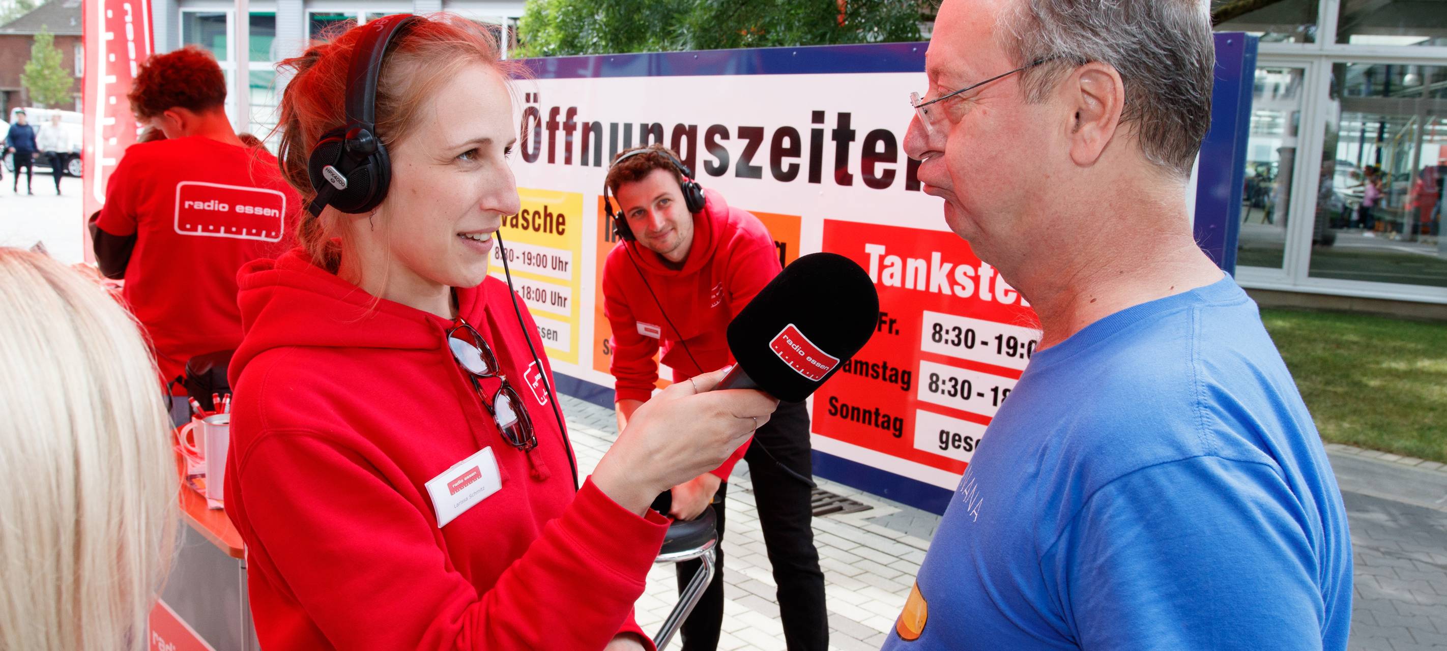 Der Radio Essen-Verkehrsmeldertag 2024: Zwischen Waschstraße und Kuchen-Buffet