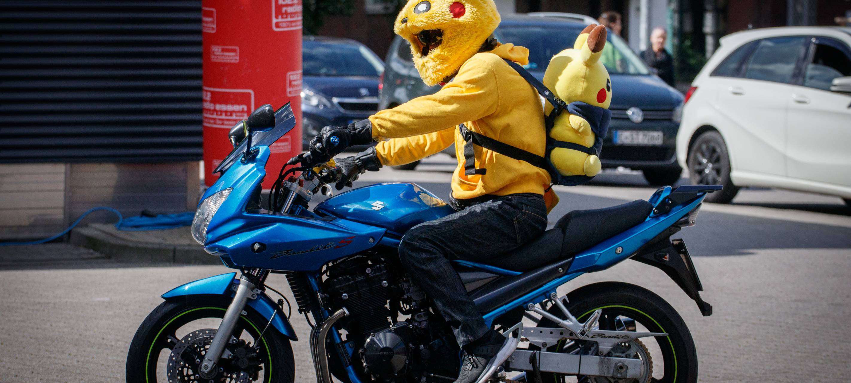 Der Radio Essen-Verkehrsmeldertag 2024: Zwischen Waschstraße und Kuchen-Buffet
