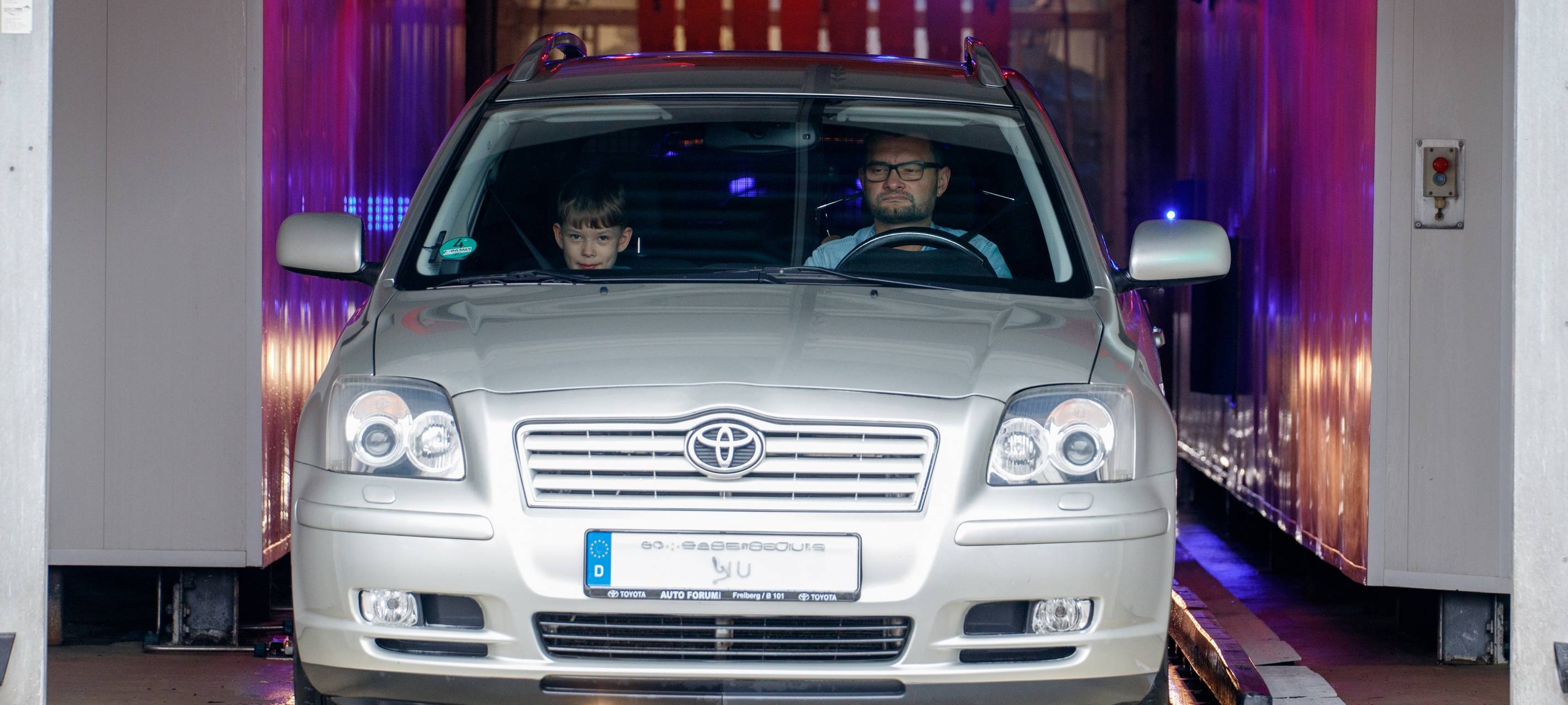 Der Radio Essen-Verkehrsmeldertag 2024: Zwischen Waschstraße und Kuchen-Buffet