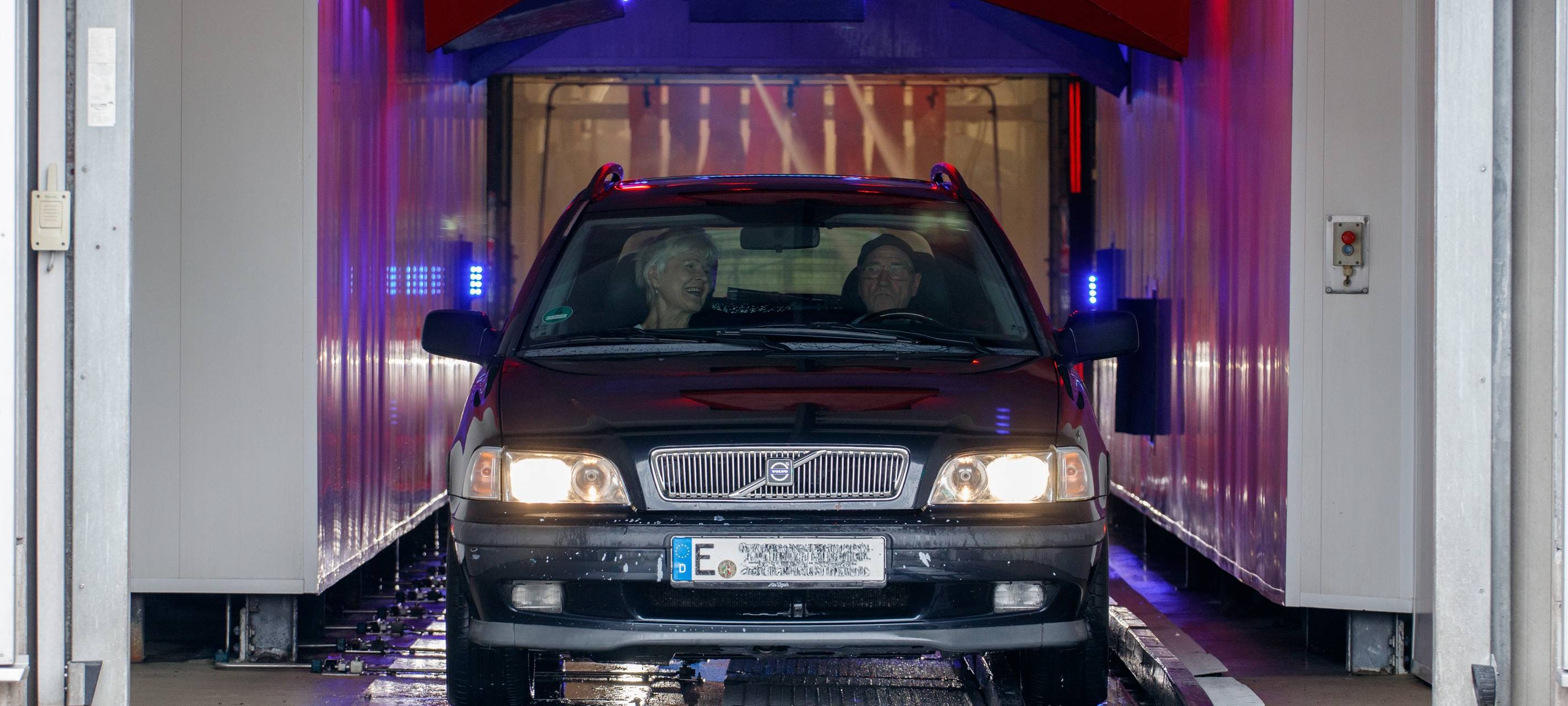 Der Radio Essen-Verkehrsmeldertag 2024: Zwischen Waschstraße und Kuchen-Buffet