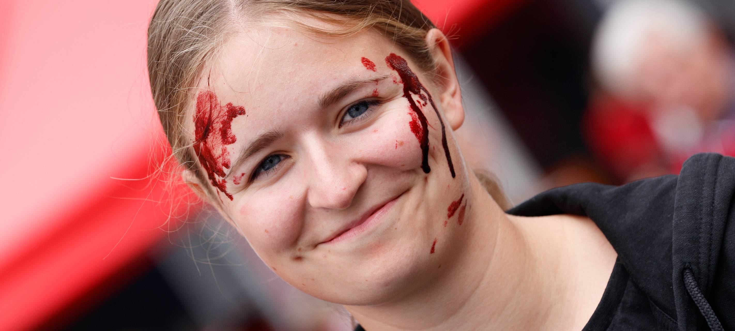 Der Radio Essen-Verkehrsmeldertag 2024: Zwischen Waschstraße und Kuchen-Buffet