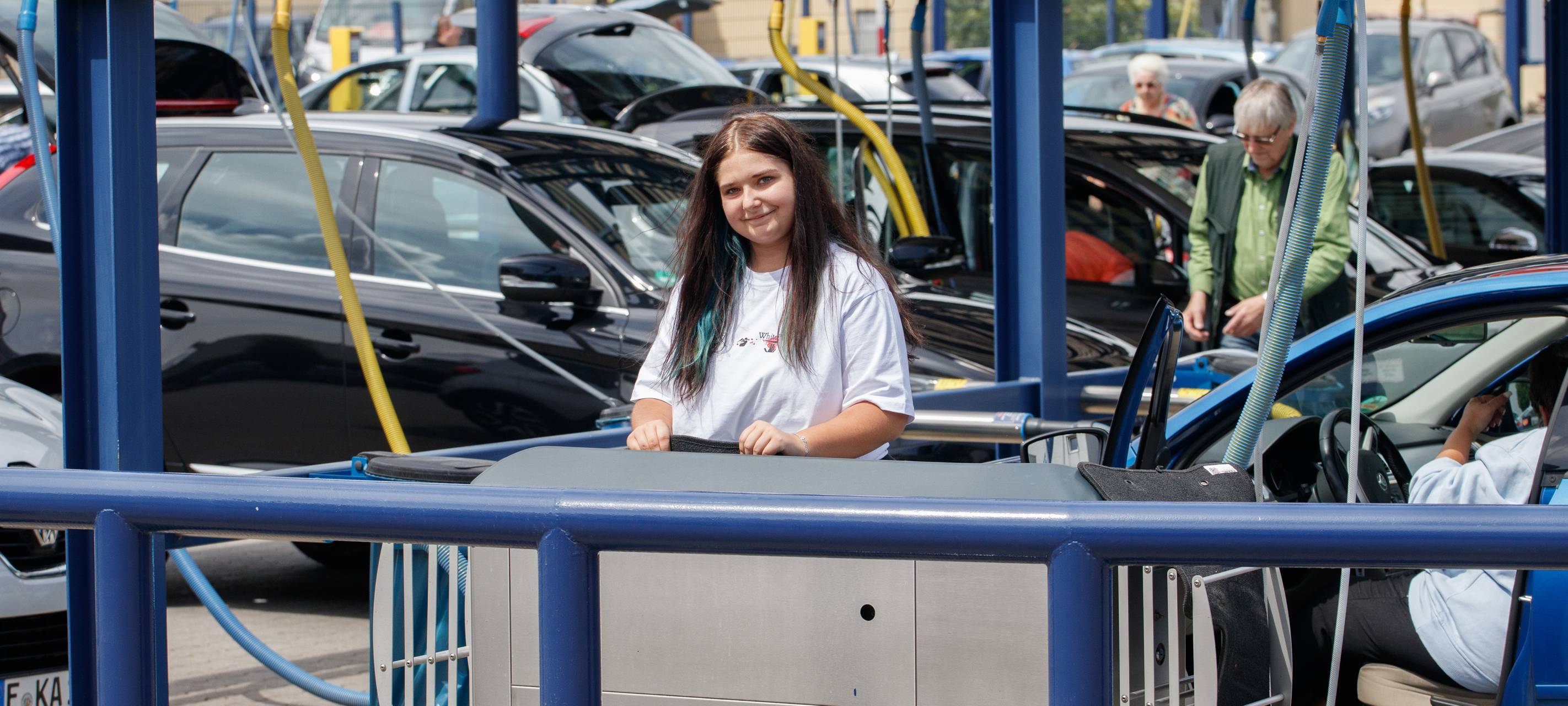 Der Radio Essen-Verkehrsmeldertag 2024: Zwischen Waschstraße und Kuchen-Buffet