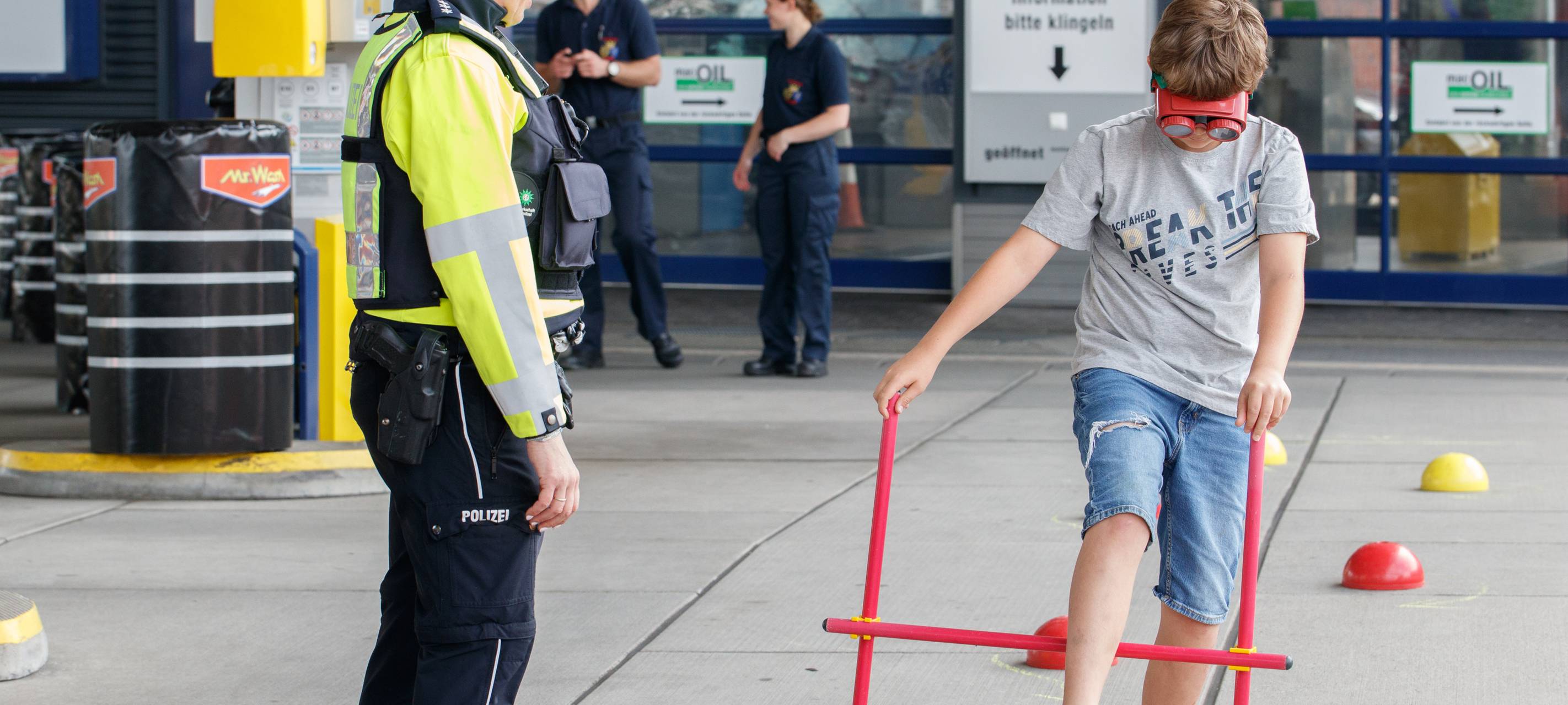 Der Radio Essen-Verkehrsmeldertag 2024: Zwischen Waschstraße und Kuchen-Buffet