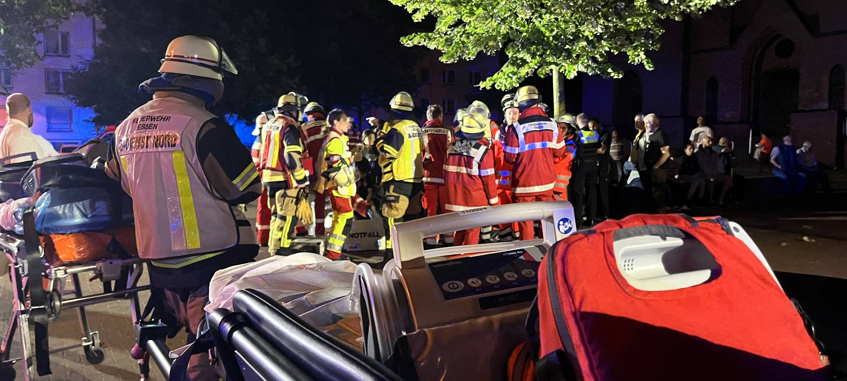 Zwei Brände in Essen: Feuerwehr lange im Einsatz