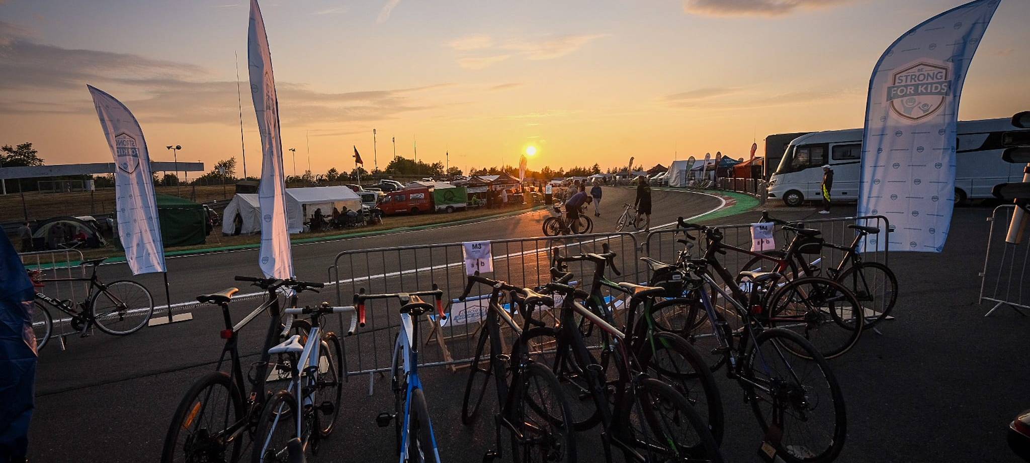 Spenden aus Essen: 24-Stunden-Radtour am Nürburgring