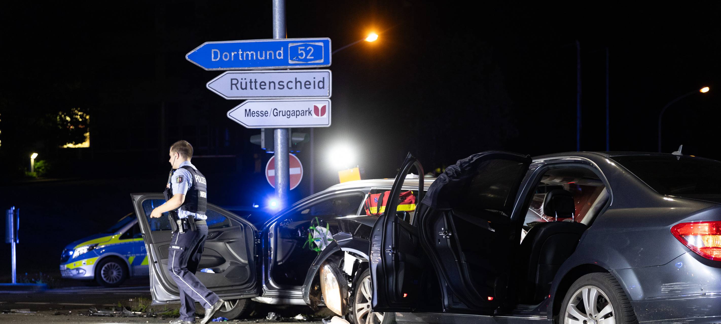Schwerer Unfall in Essen - auch Kinder verletzt