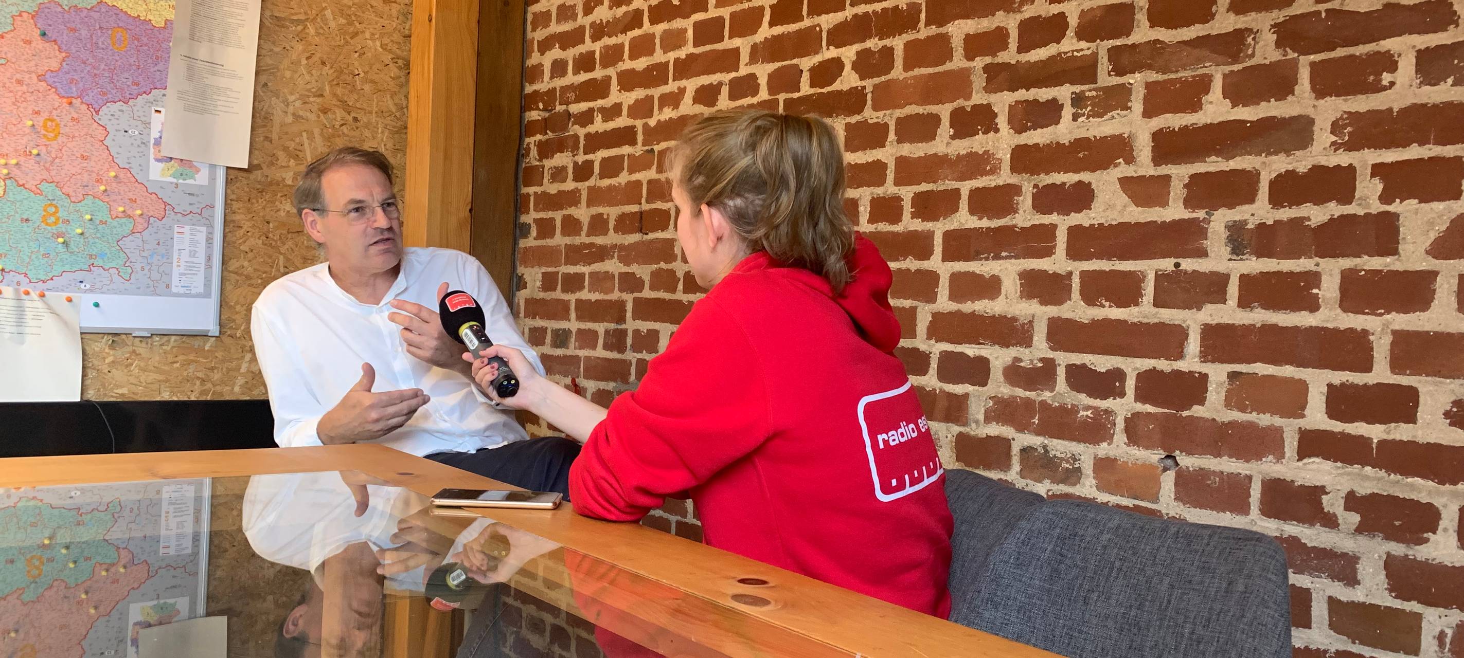 Das Radio Essen-Frühschicht-Praktikum - Moderatoren in Eurem Job