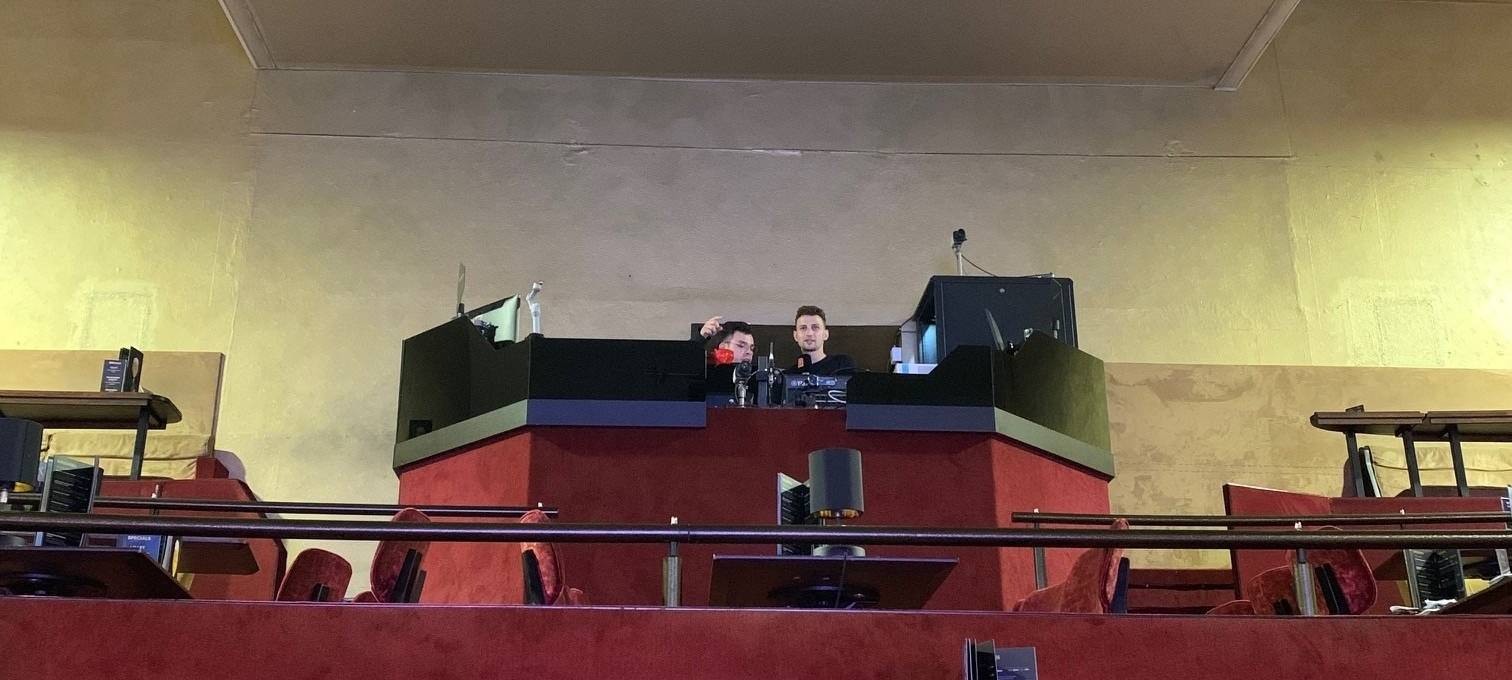 Das Radio Essen-Frühschicht-Praktikum - Moderatoren in Eurem Job