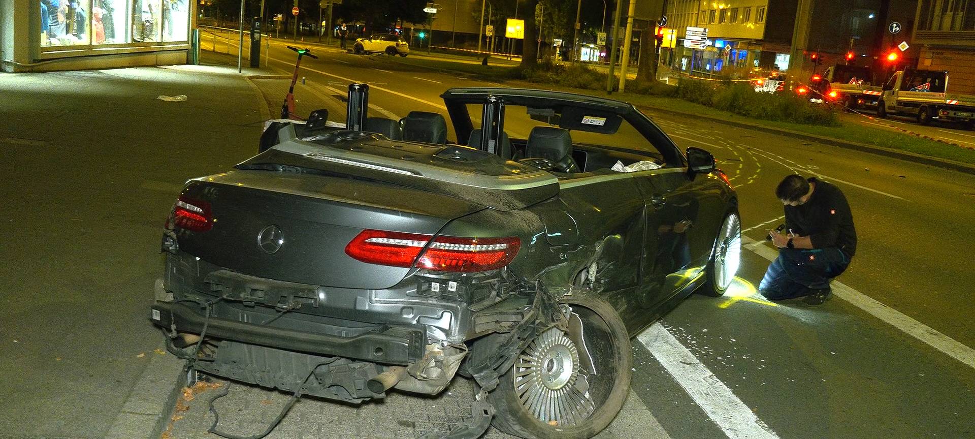 Unfall in Essen - Straße lange gesperrt