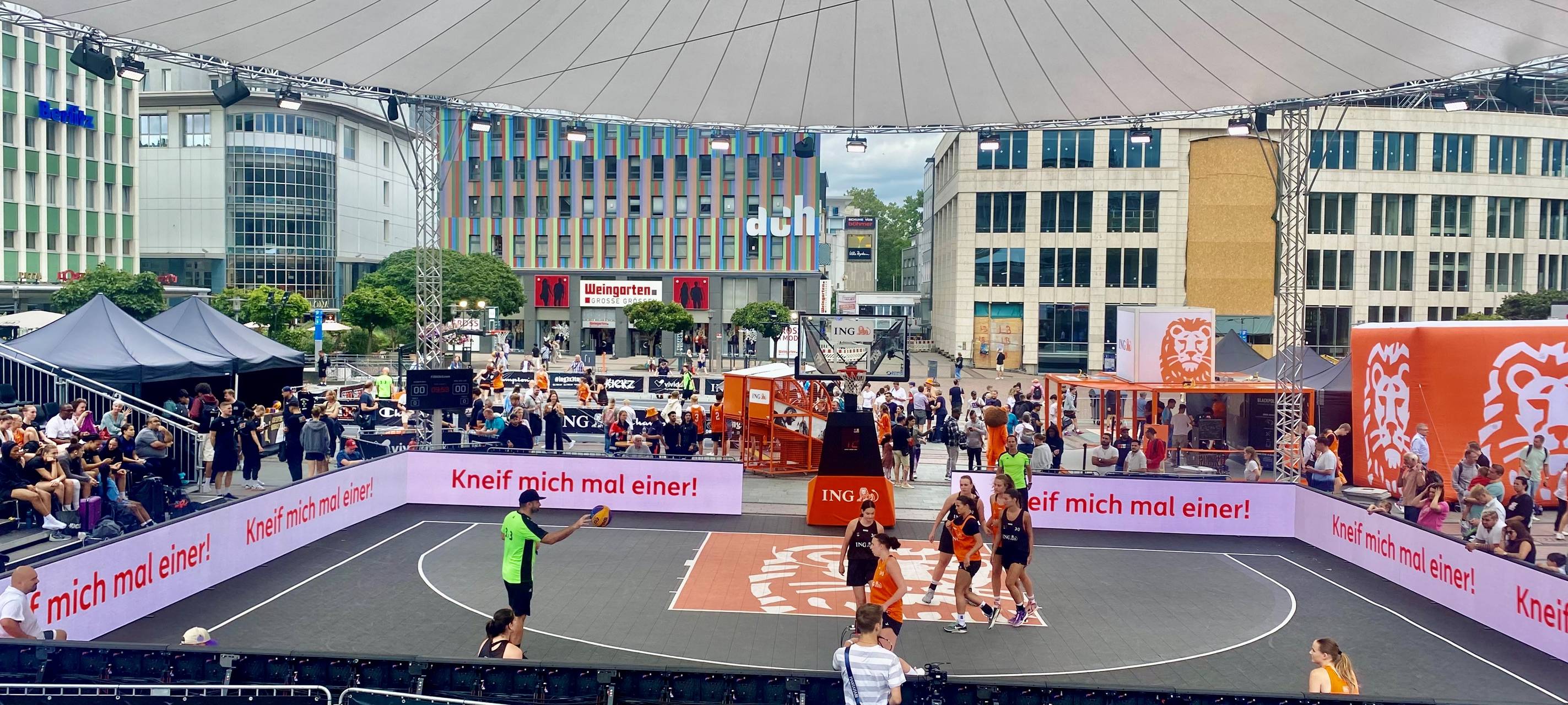 3x3 Basketball in Essen - Deutsche Meisterschaft am Kennedyplatz