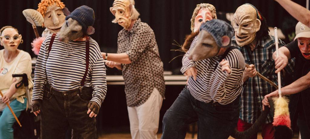 Premiere in Essen: Größtes Masken-Spektakel in NRW