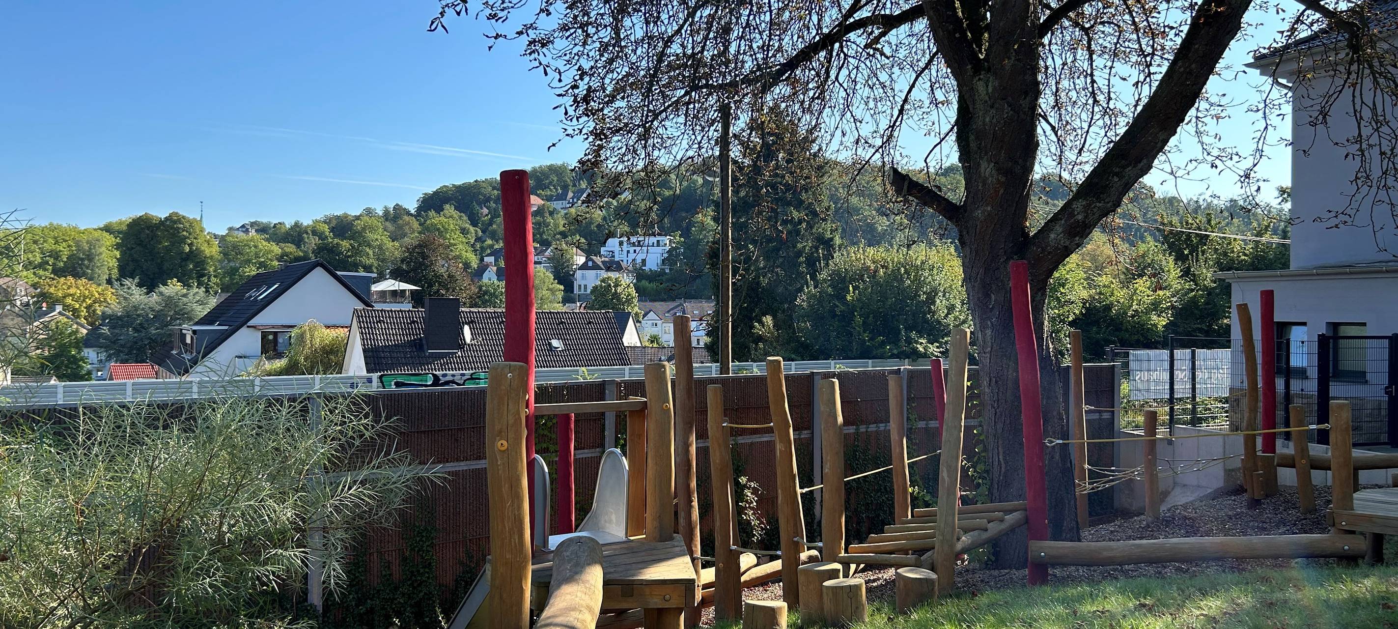 In Essen fehlt Platz in den Schulen - Besuch an einem neuen Schulstandort