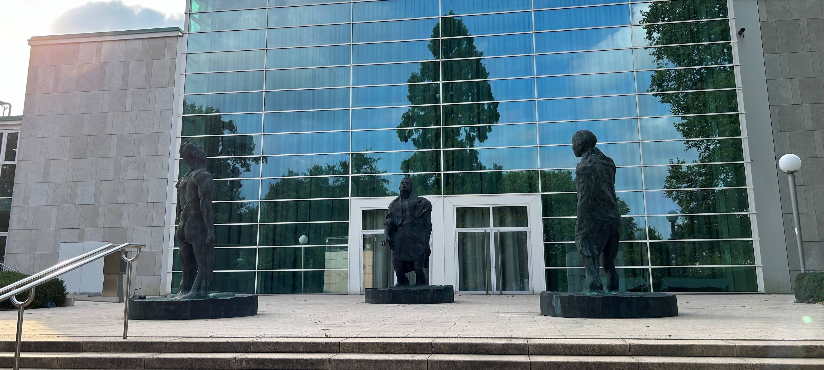 Demo gegen rechts in Essen - Proteste gegen den Bürgerdialog der AfD