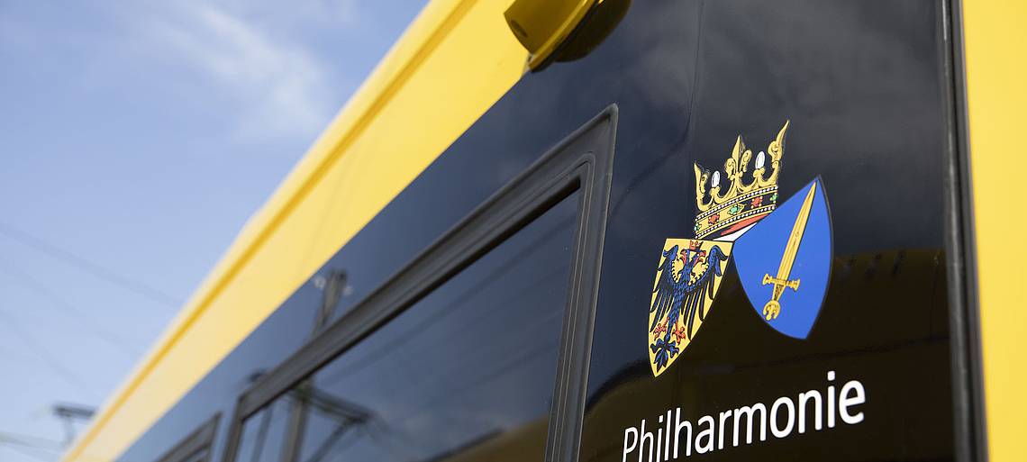 Bagger trifft Oberleitung in Essen: Probleme bei der Ruhrbahn