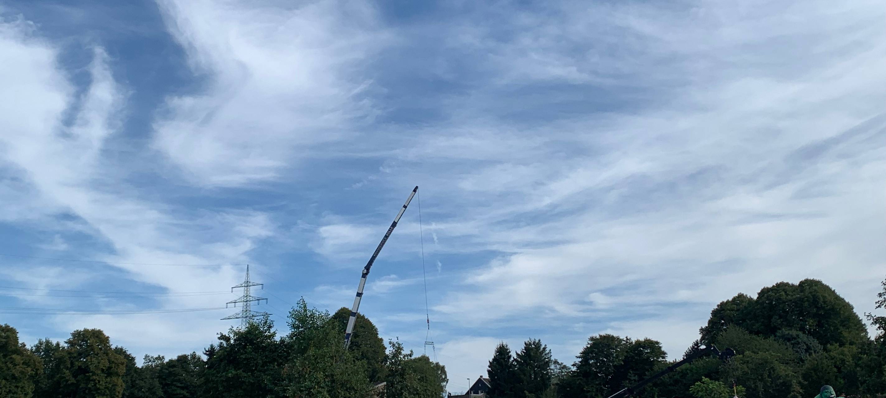 Spendenaktion in Essen mit Tauziehen - Mensch gegen Trecker