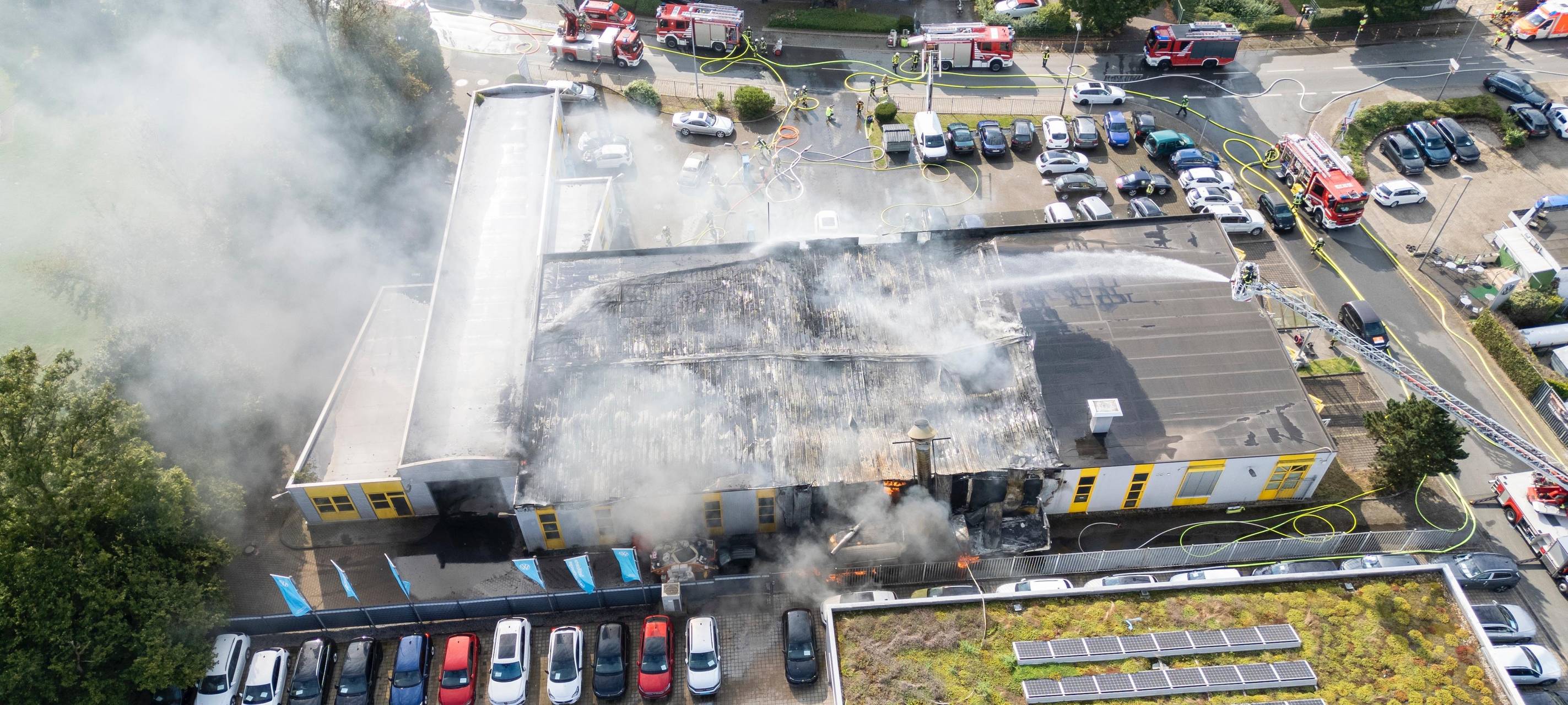 Brand in Autohaus in Bochum-Linden