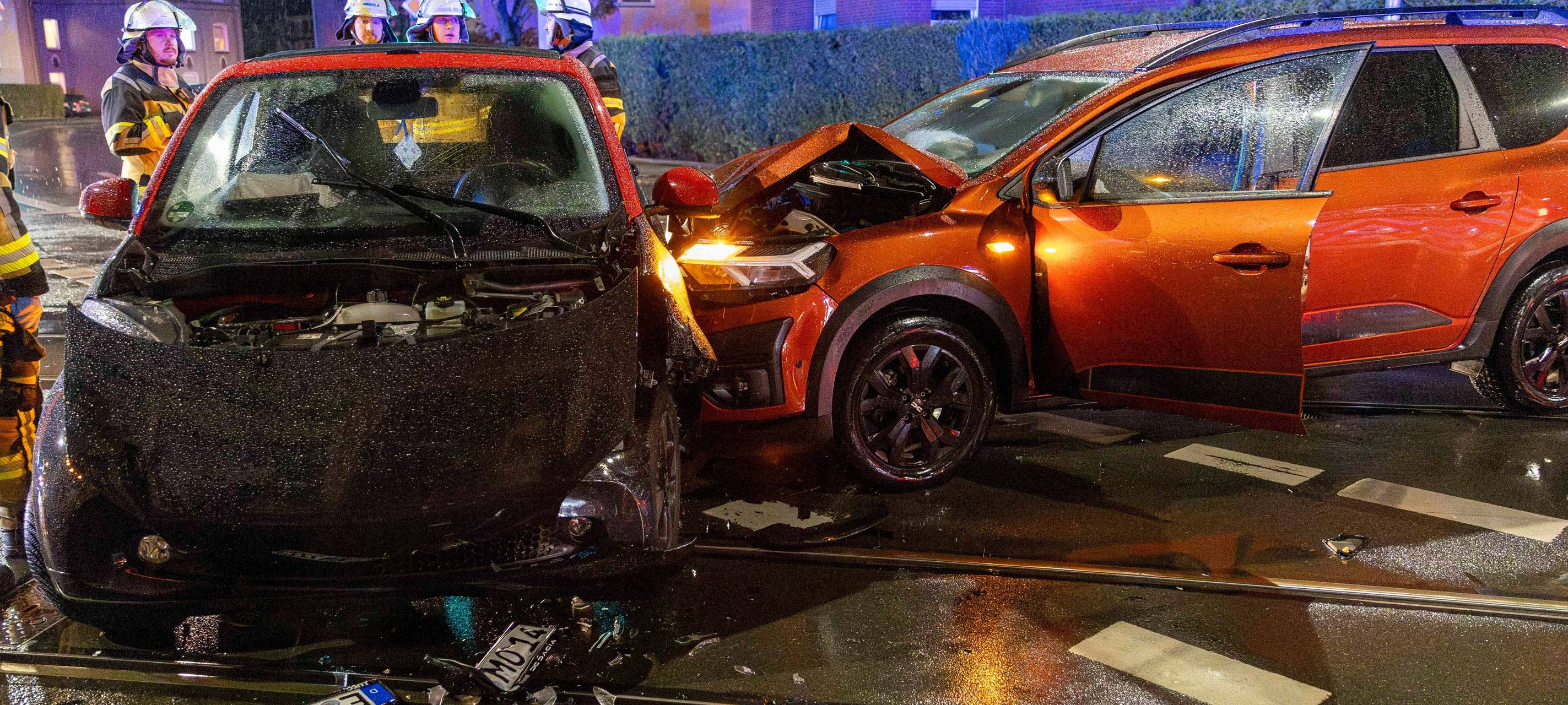 Unfall in Essen: Zwei Personen offenbar verletzt