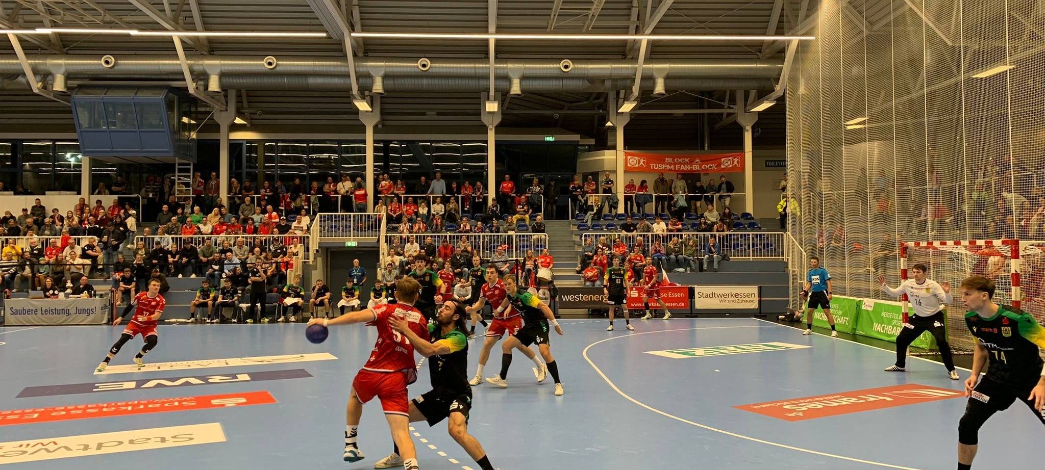 Der TUSEM Essen gewinnt das Derby gegen den VfL Eintracht Hagen.