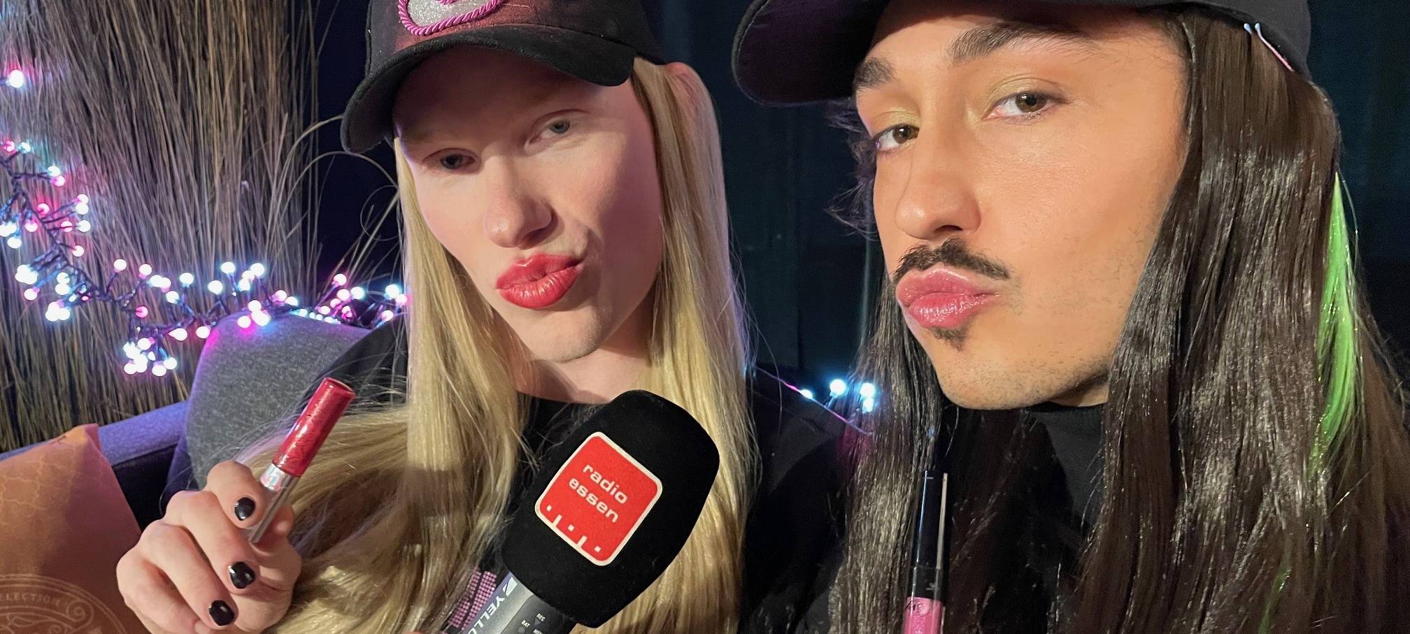 Oberbürgermeister aus Essen auf Janice Popp Sofa