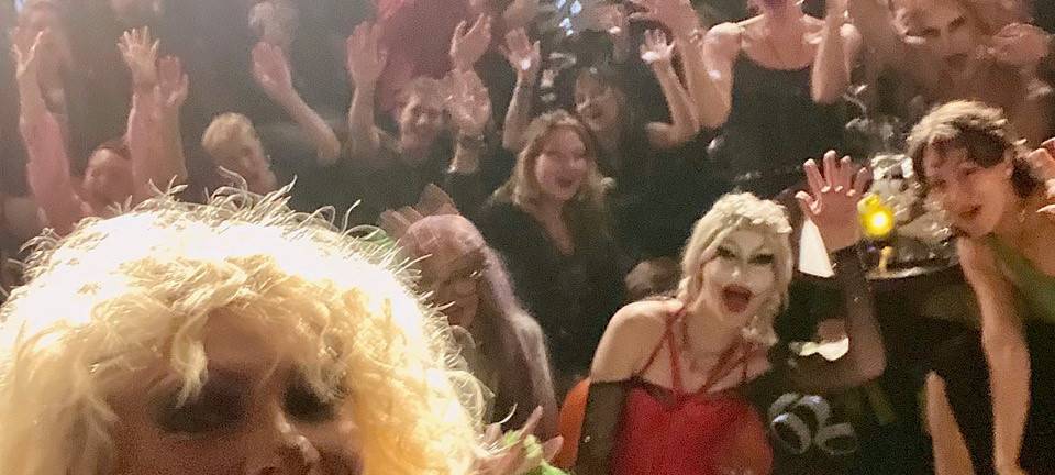 Oberbürgermeister aus Essen auf Janice Popp Sofa