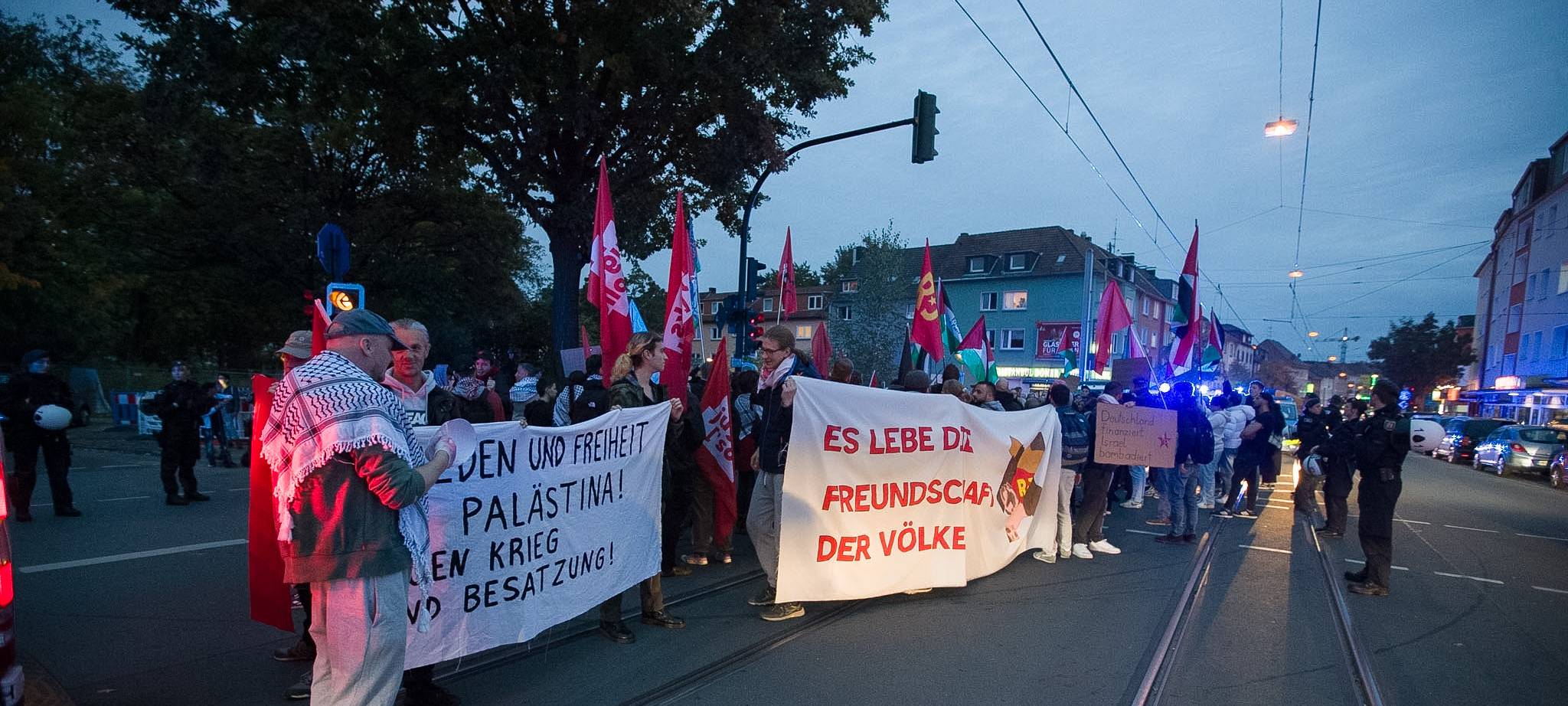 Mehrere Nahost-Demos in Essen - Bilanz der Polizei