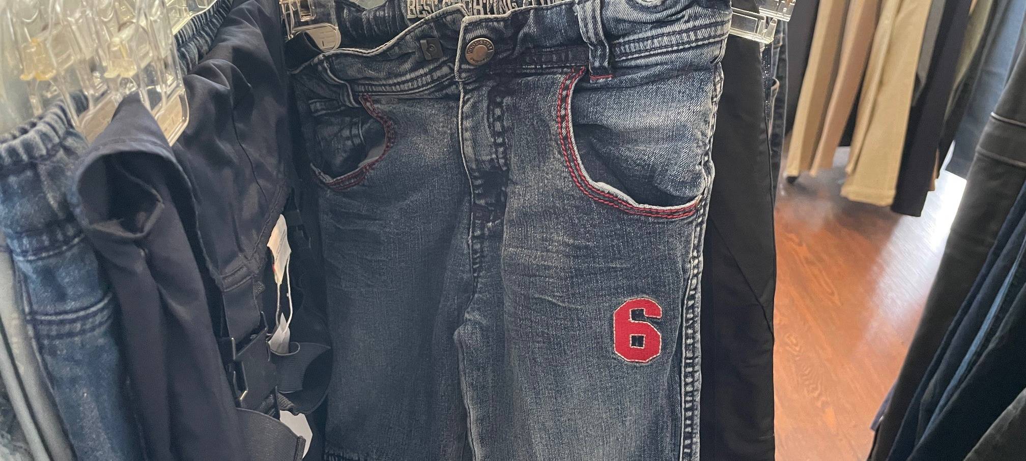 Neue Altkleider-Entsorgung in Essen läuft gut - Radio Essen war dabei