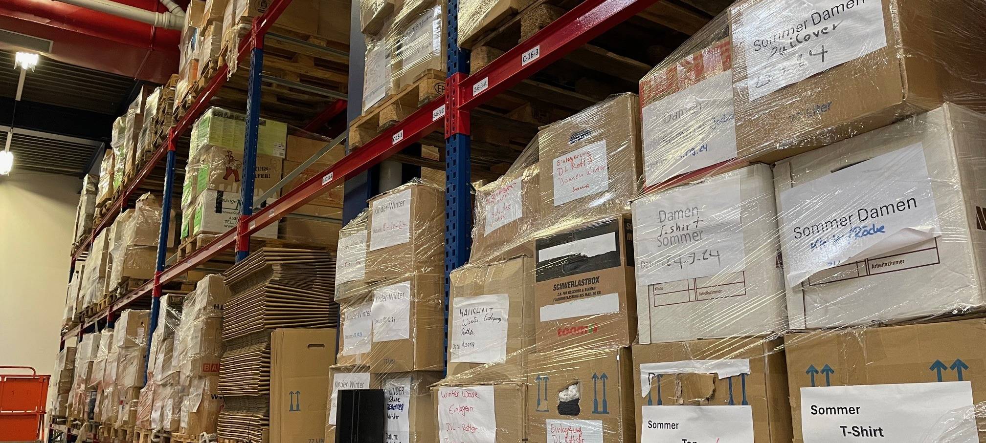 Neue Altkleider-Entsorgung in Essen läuft gut - Radio Essen war dabei