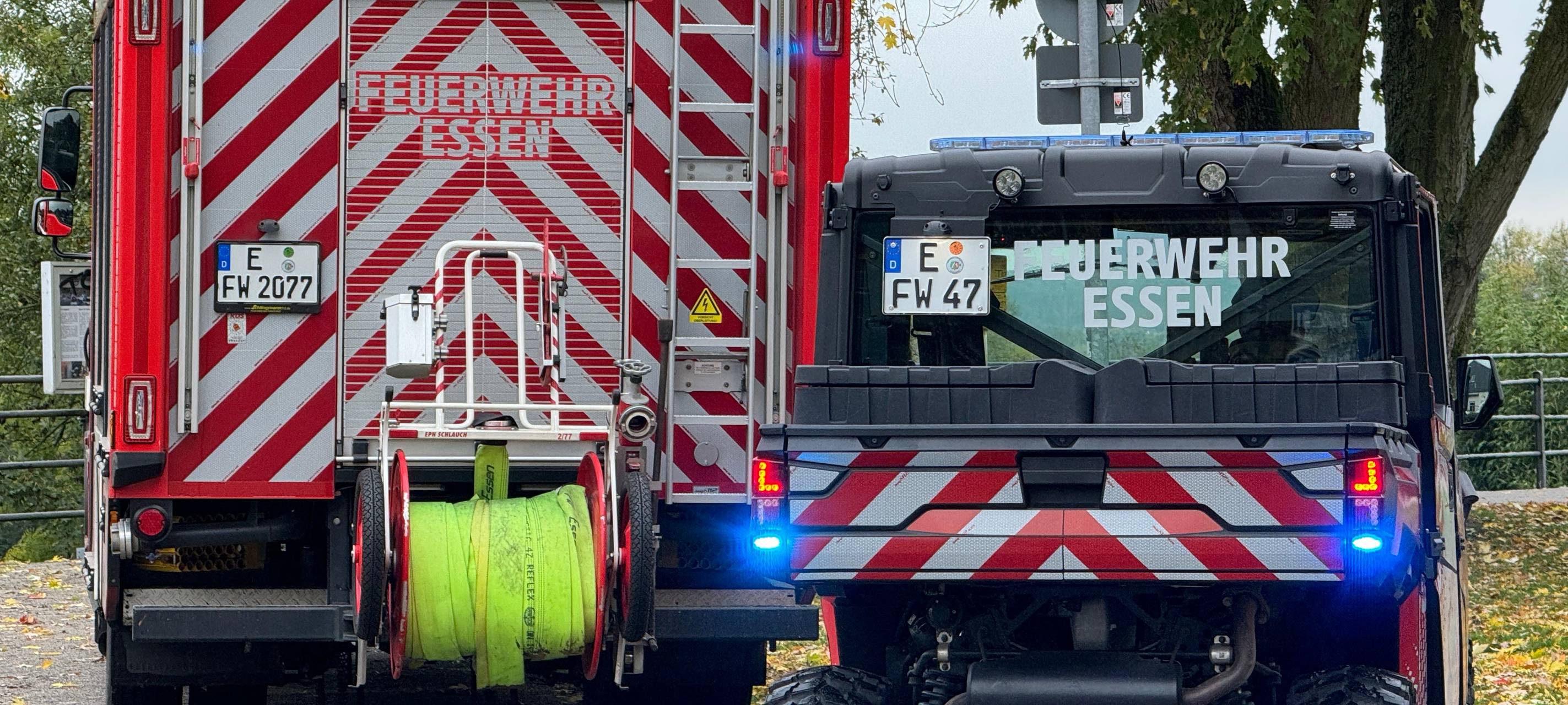 Feuerwehr Essen rettet Person aus der Ruhr