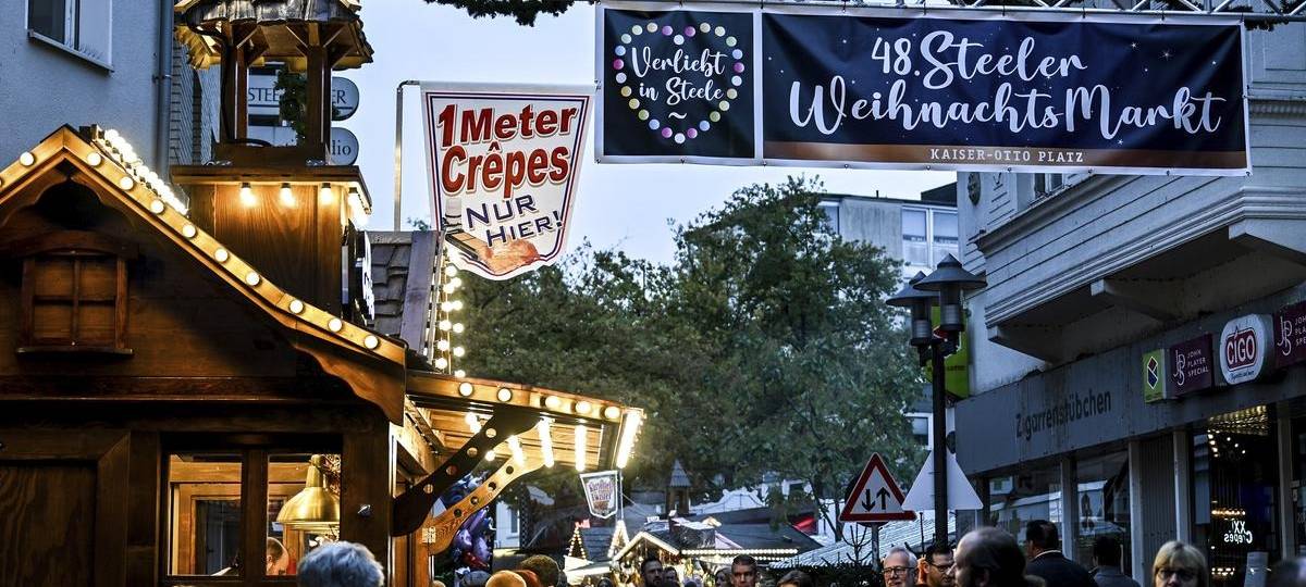 Weihnachtsmarkt in Essen eröffnet – großer Andrang in Steele