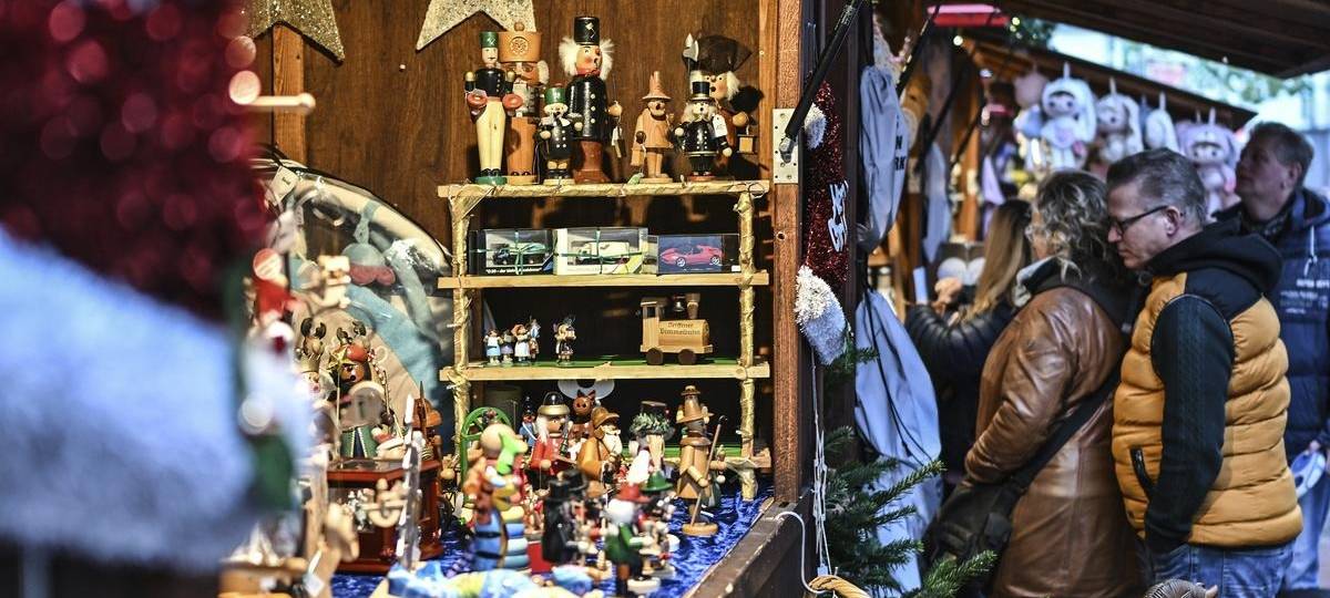 Weihnachtsmarkt in Essen eröffnet – großer Andrang in Steele