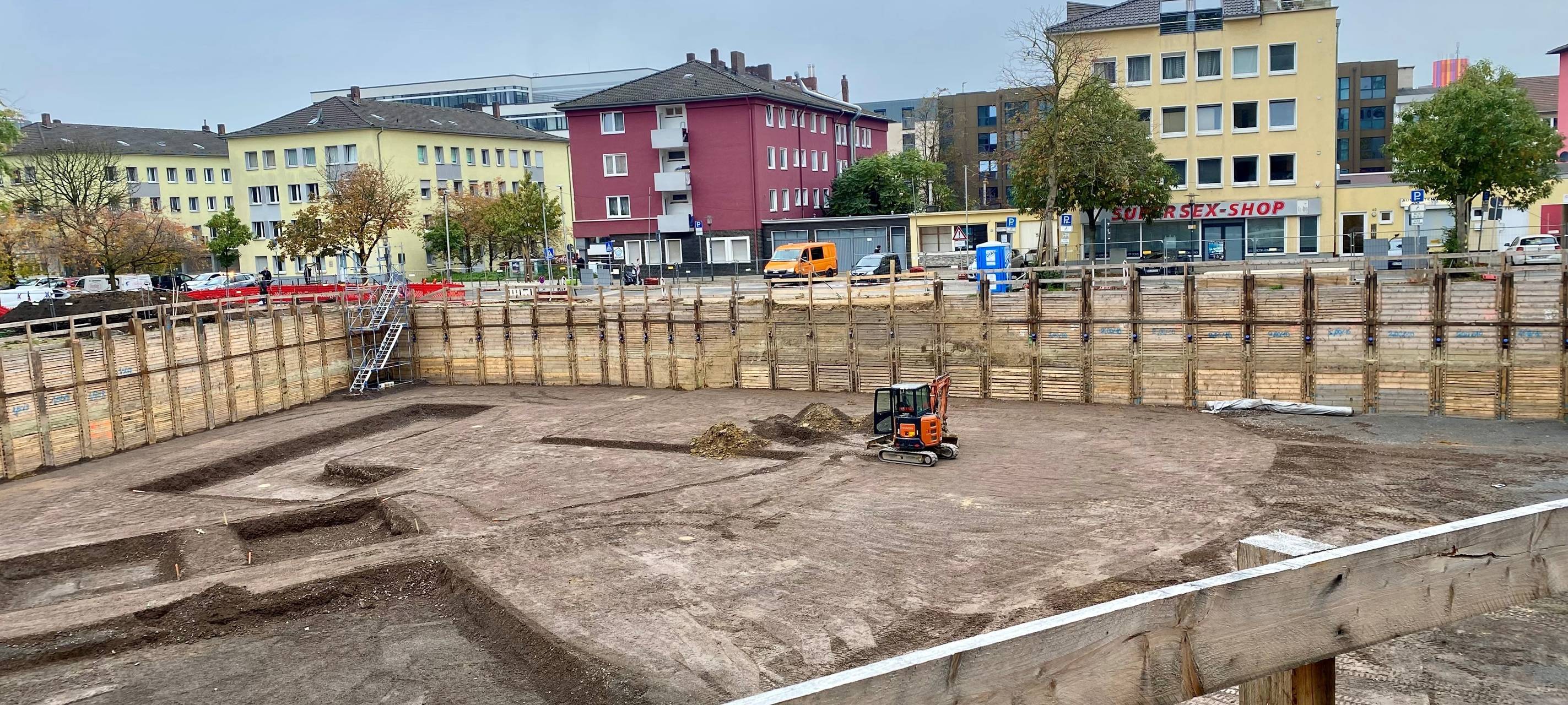 Auf dem Gelände der Baustelle am Weberplatz ist der Blindgänger gefunden worden.