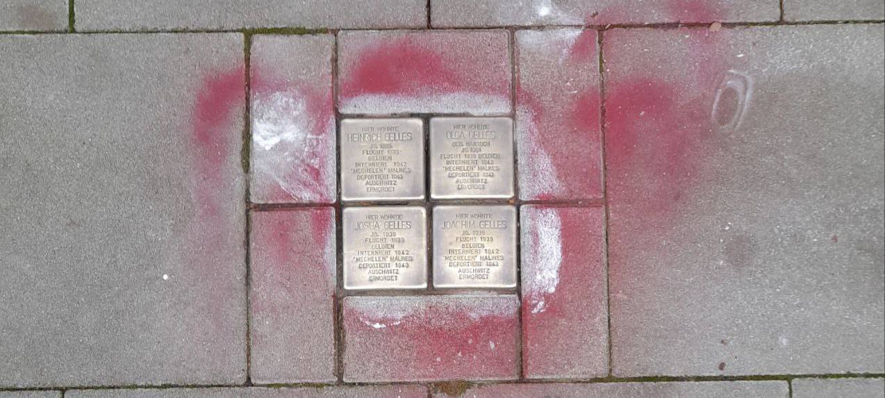 Stolpersteine in Essen beschmiert - Staatsschutz ermittelt