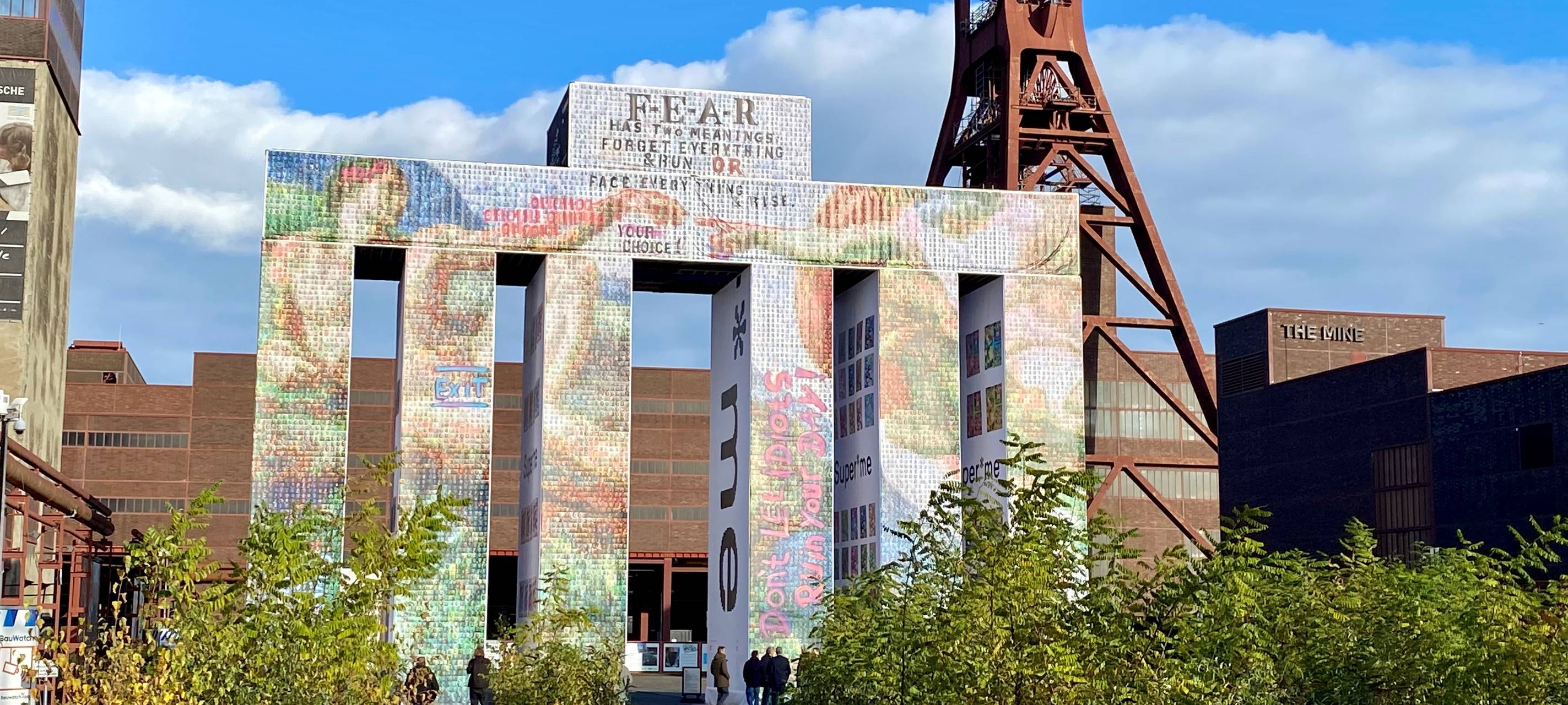 Neue Attraktion in Essen: Das Brandenburger Tor aus Blech