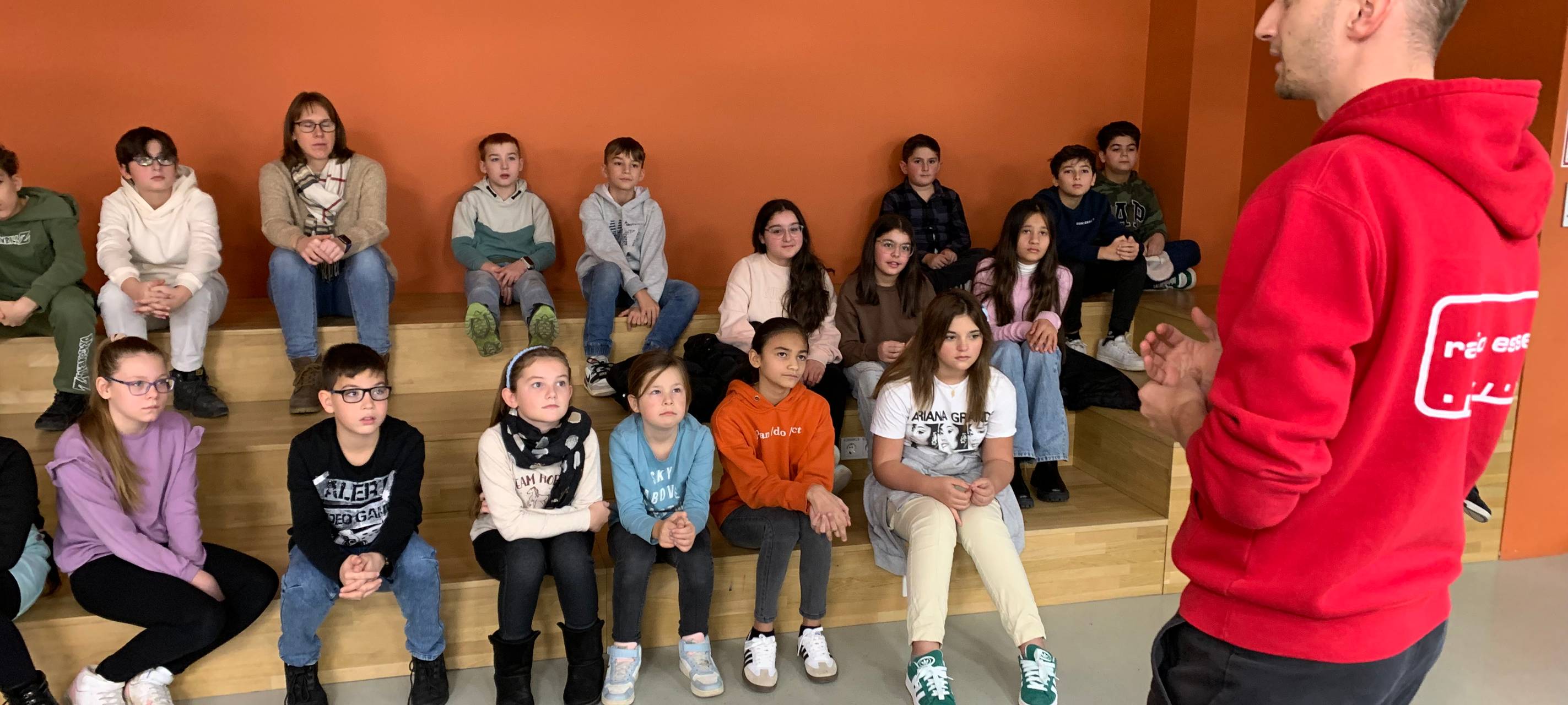 Schule in Essen: Vorlesetag mit Moderator von Radio Essen