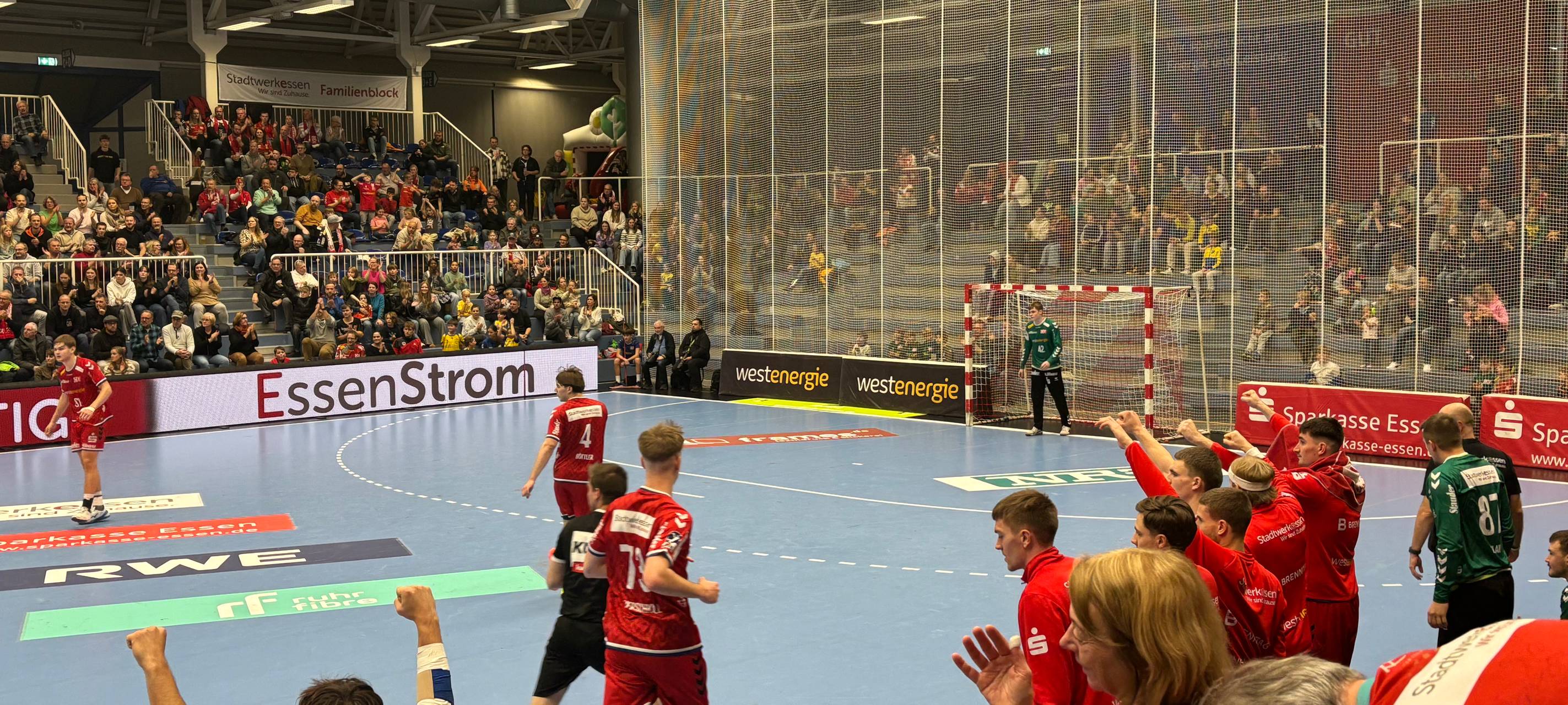 TUSEM Essen gewinnt souverän gegen Dresden.