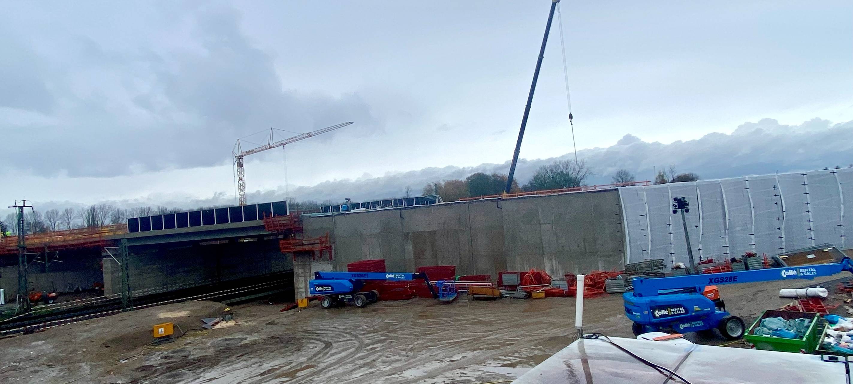 A40 zwischen Essen und Dortmund: Brücke wird erst später fertig