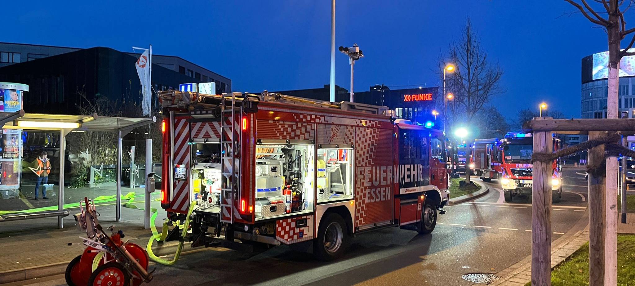 U-Bahn-Station in Essen verraucht - Feuerwehr im Einsatz
