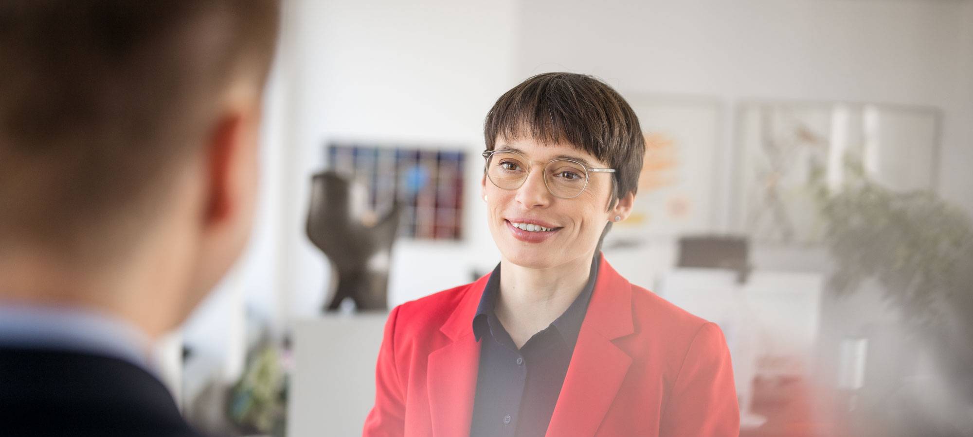 NRW-Familienministerin Josefine Paul von den Grünen