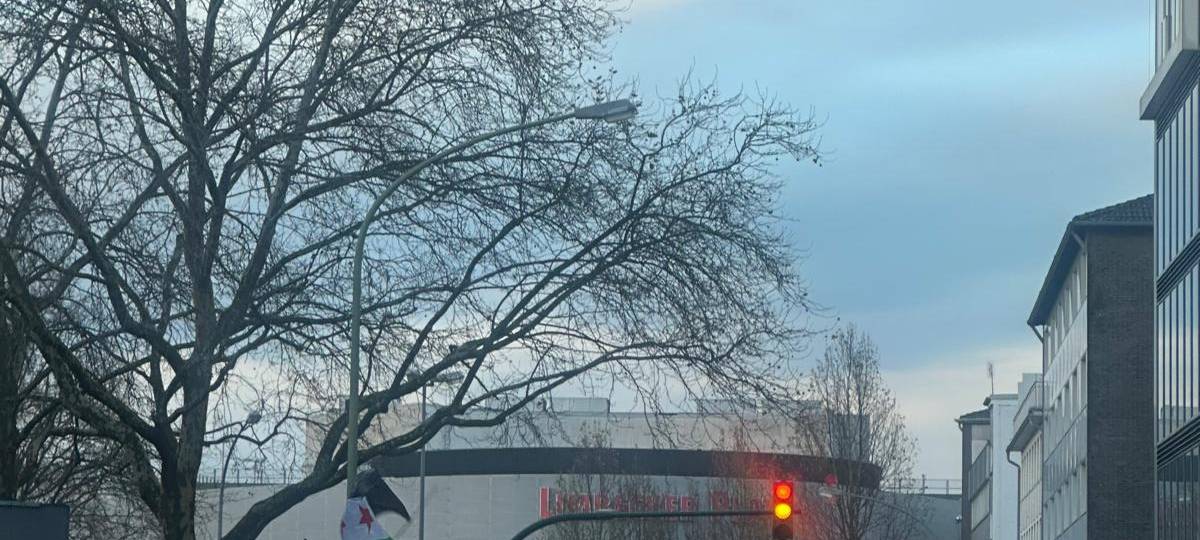 Demonstration in Essen zur aktuellen Lage in Syrien - Verkehrseinschränkungen